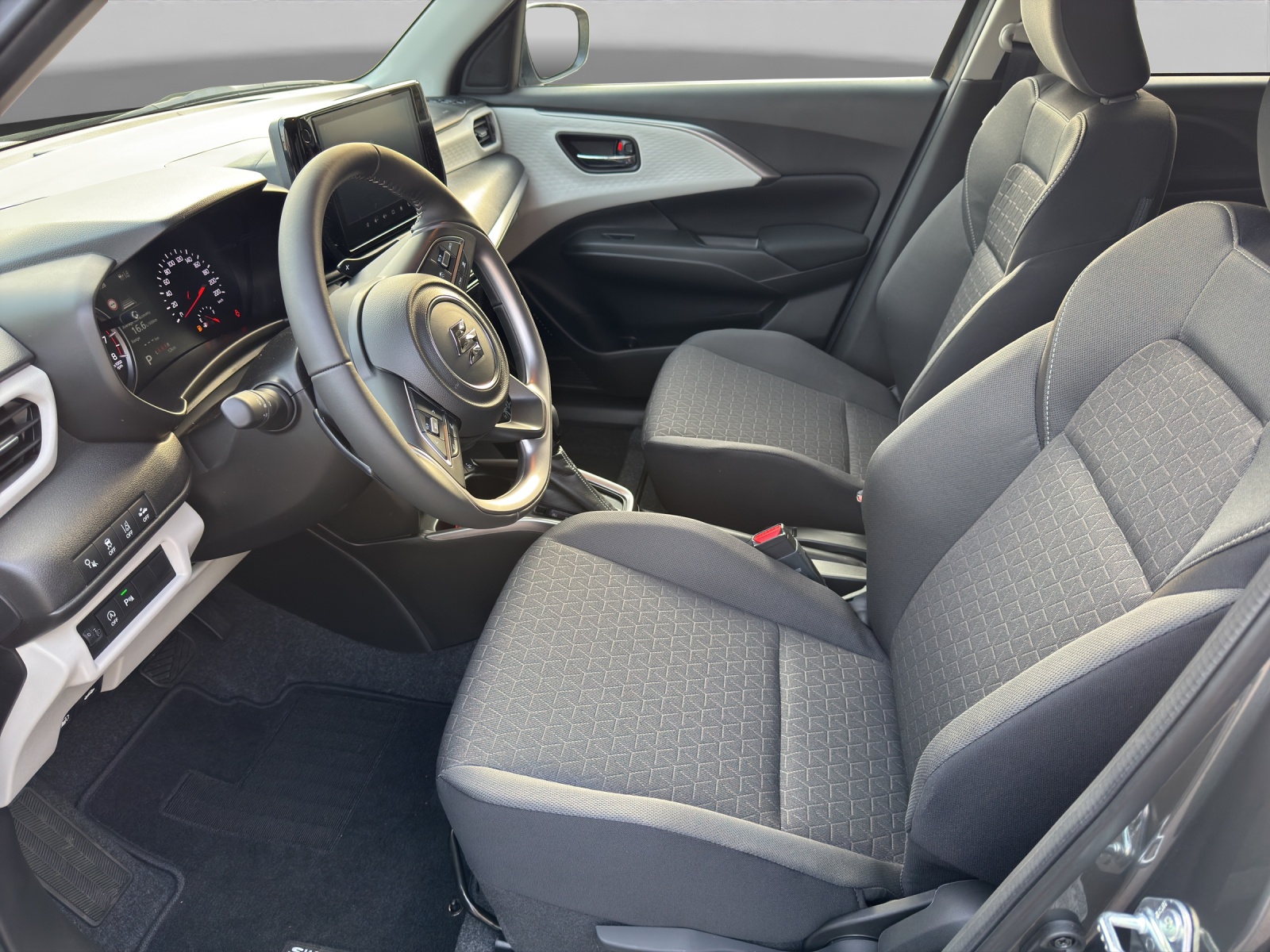 SUZUKI Swift 1.2 Sakura Top Hybrid-image-9