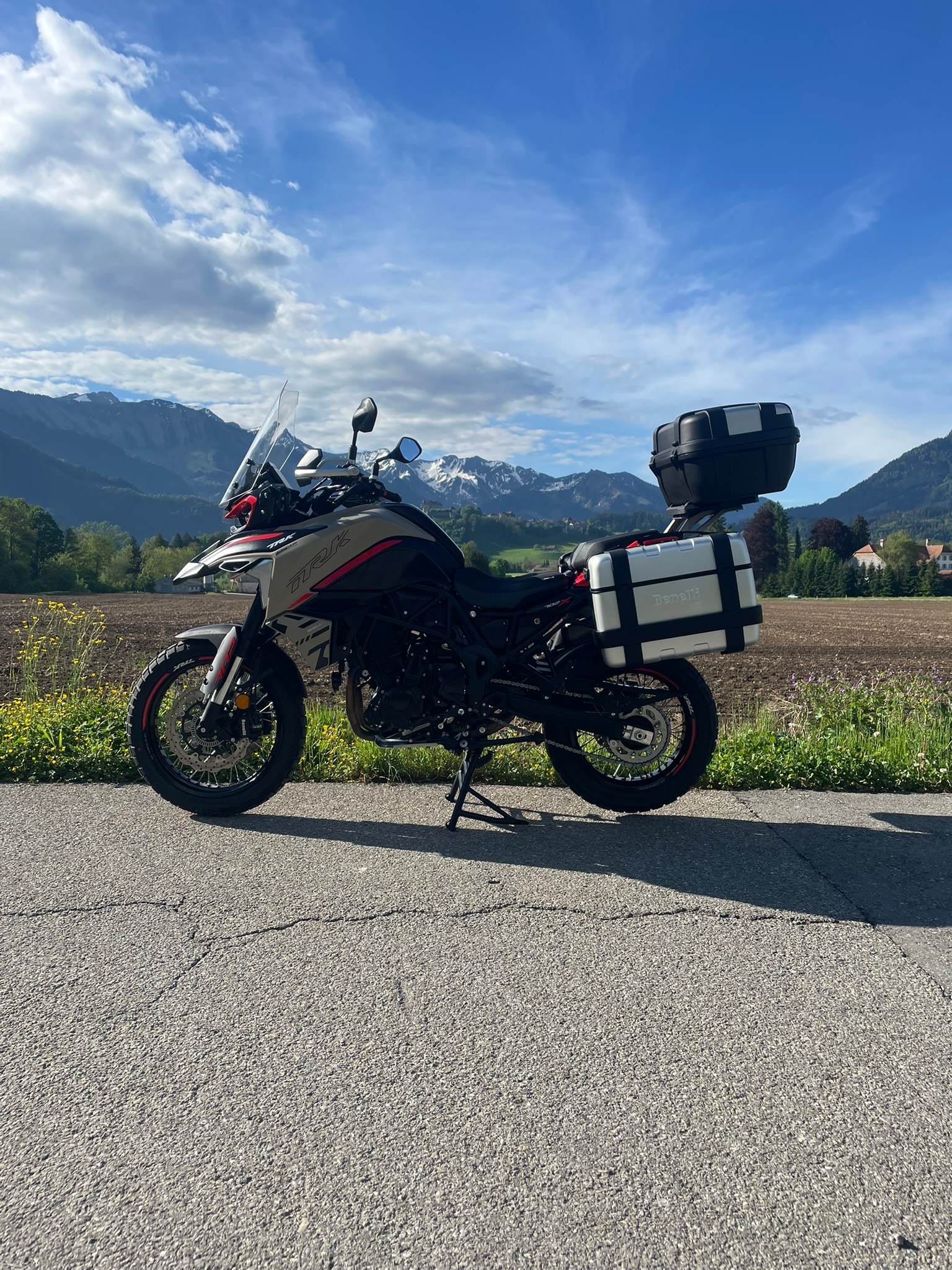 BENELLI TRK 702 X-showroom-element-1
