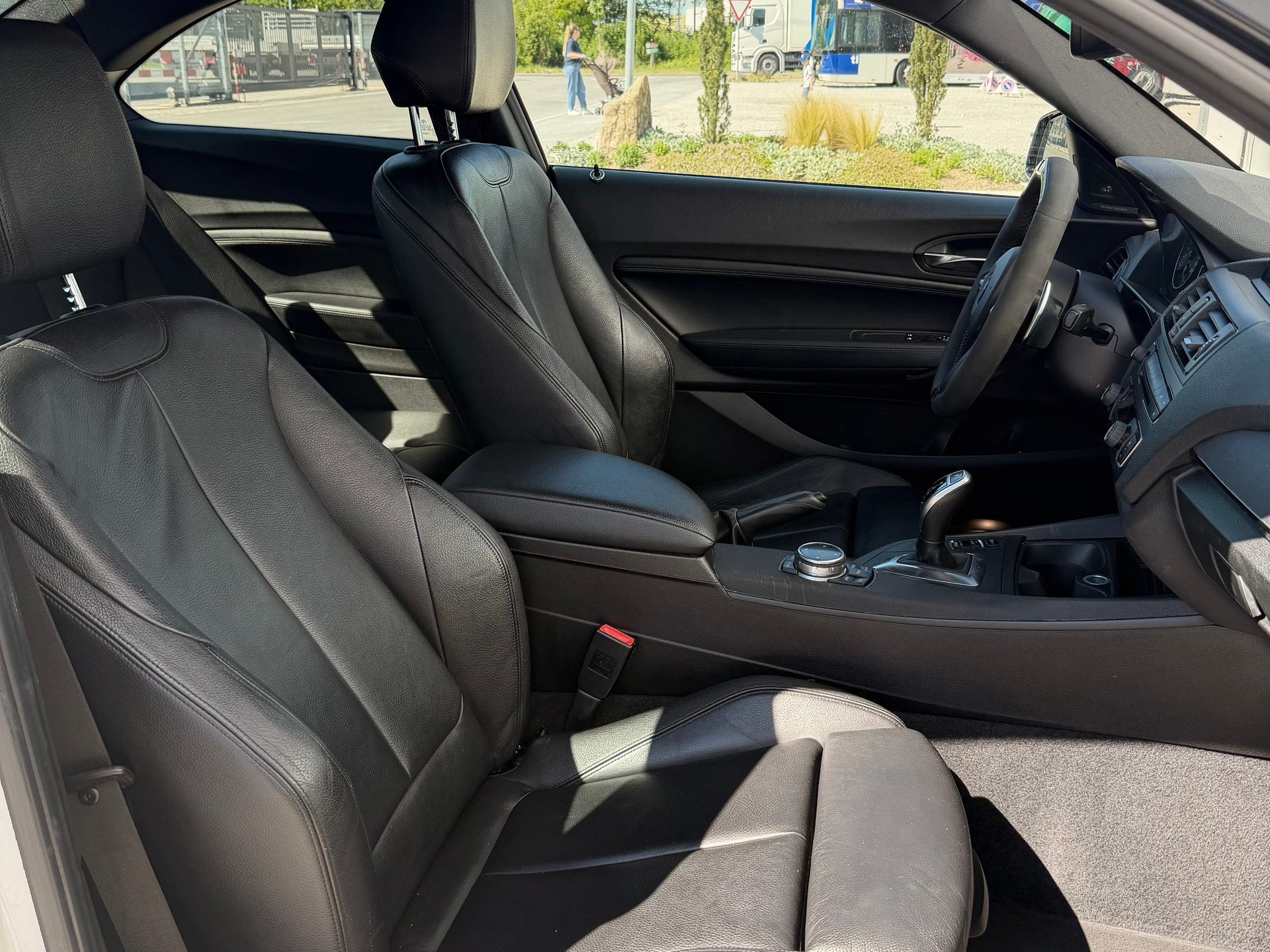 BMW M235i Steptronic-image-8