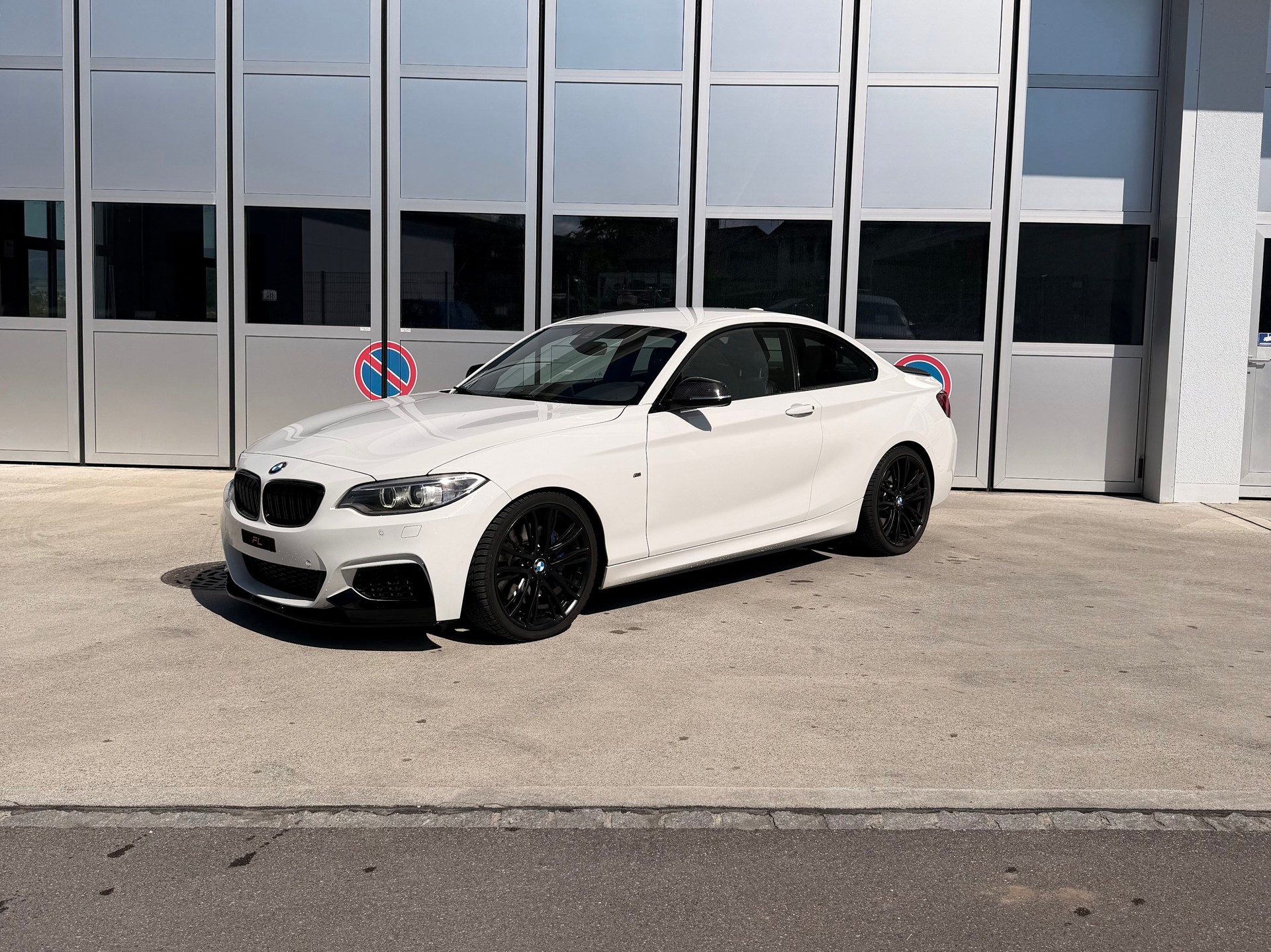 BMW M235i Steptronic-showroom-element-1