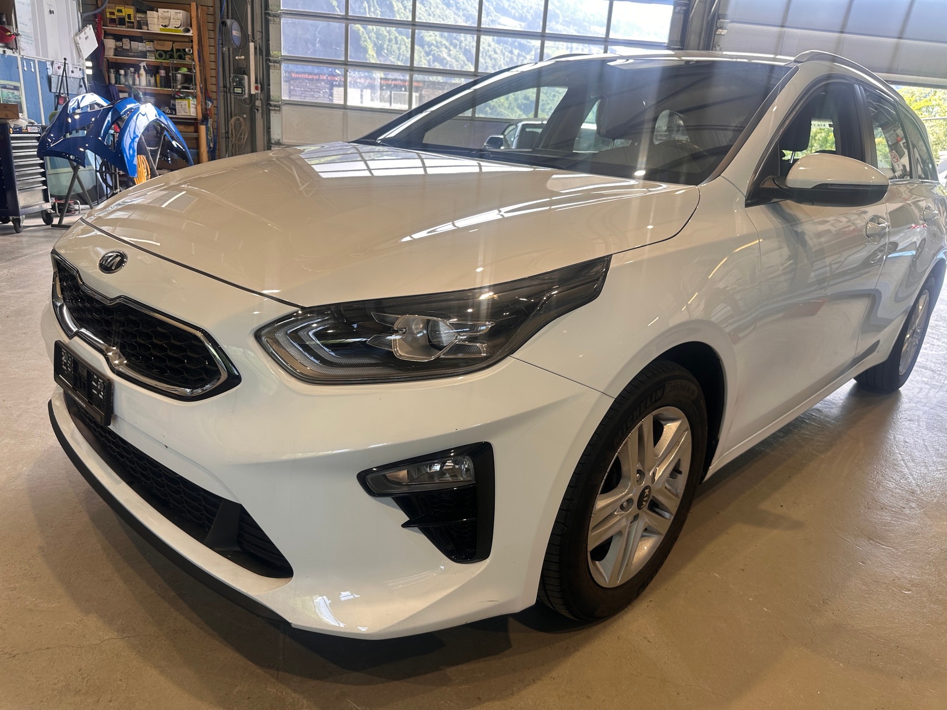 KIA Ceed 1.6 CRDi Style DCT ** NAVI** RÜCKFAHRKAMERA**SITZ-LENKRAD HEIZUNG***-image-1
