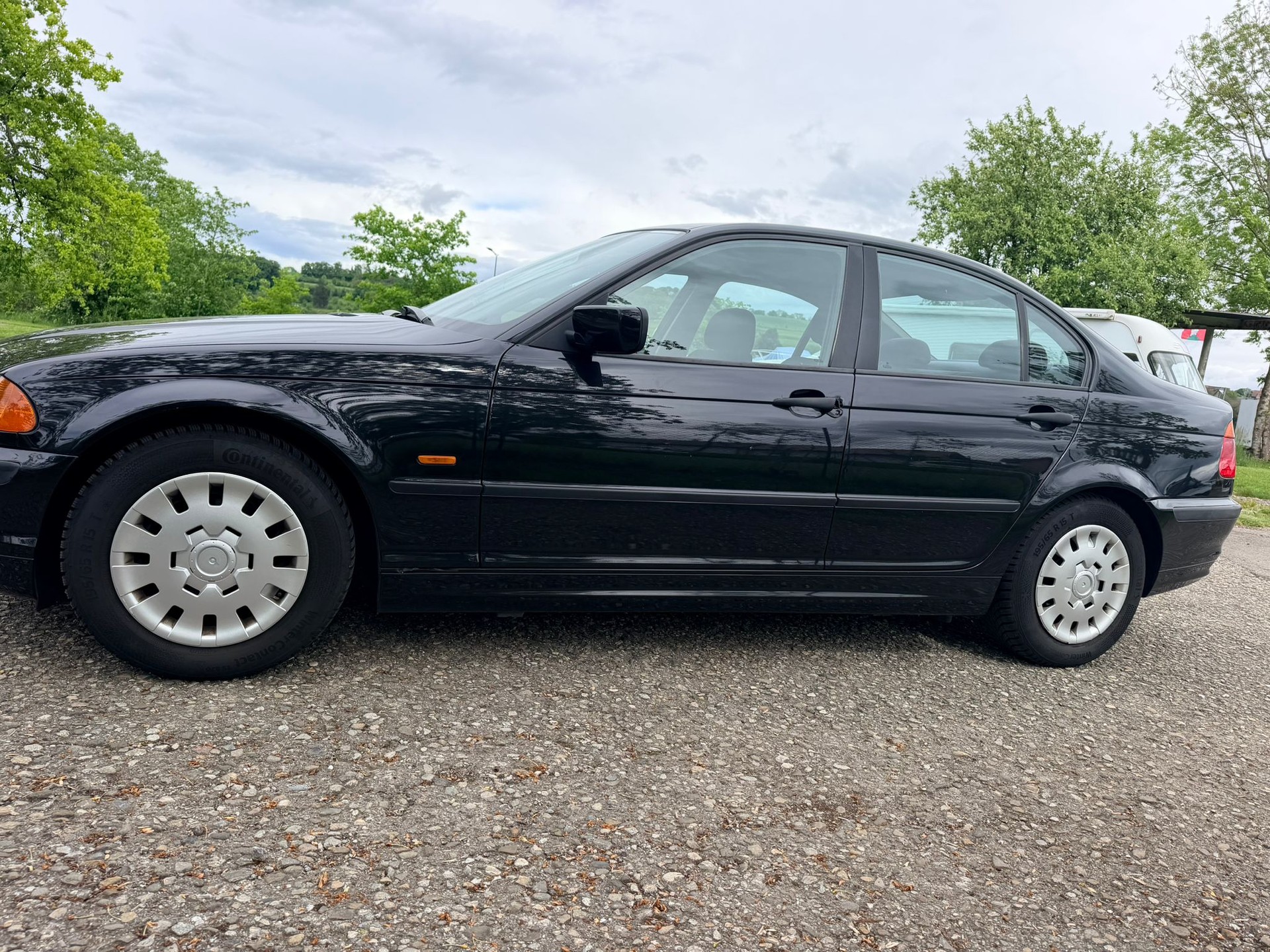 BMW 318-image-11