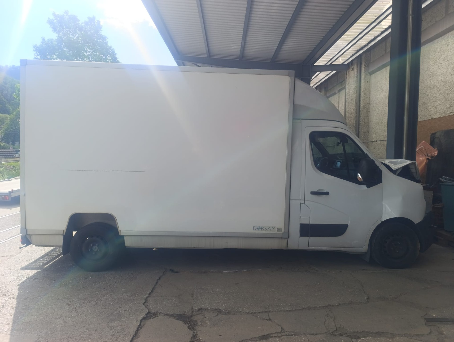 NISSAN INTERSTAR-image-1