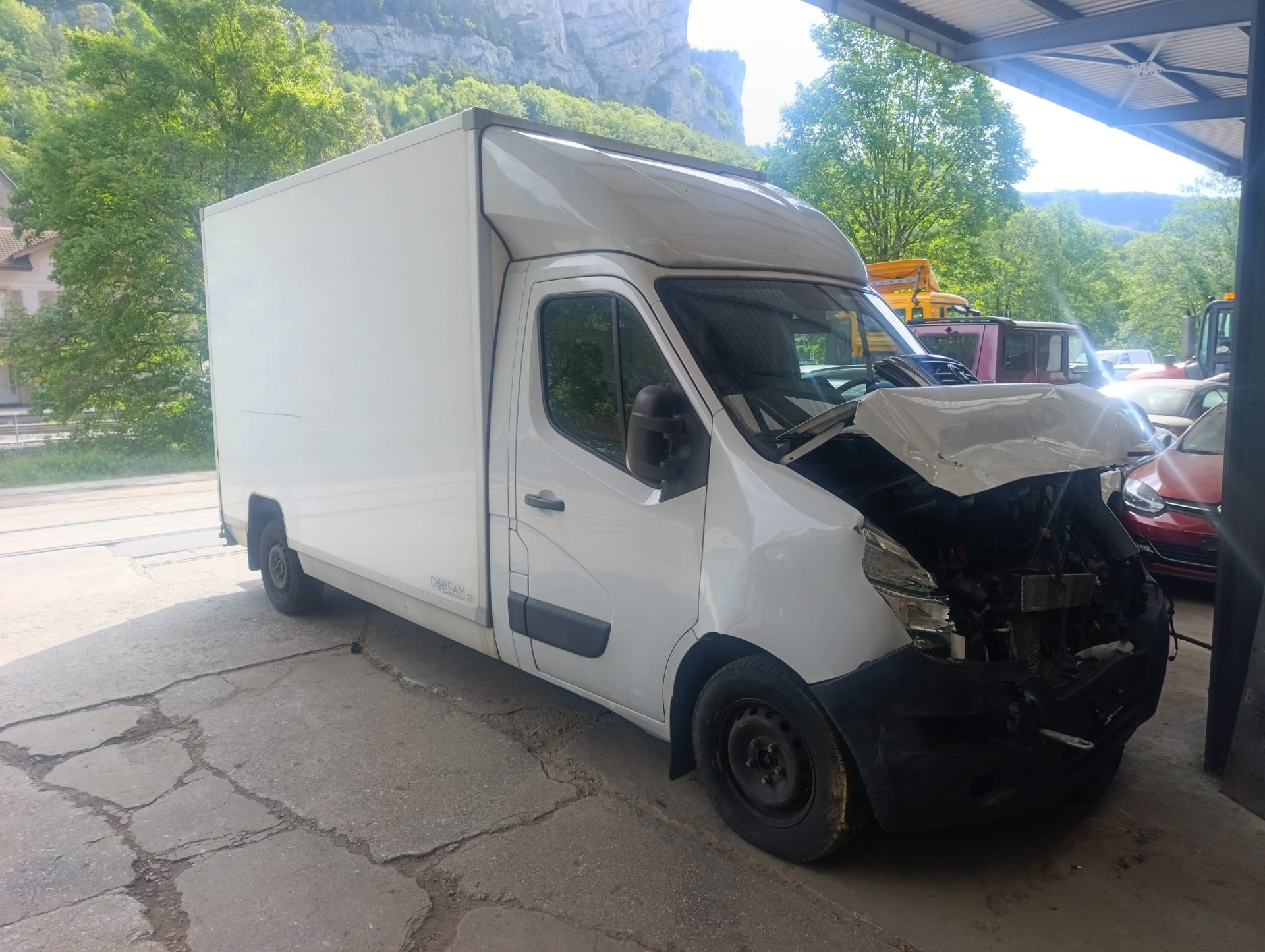 NISSAN INTERSTAR-image-0