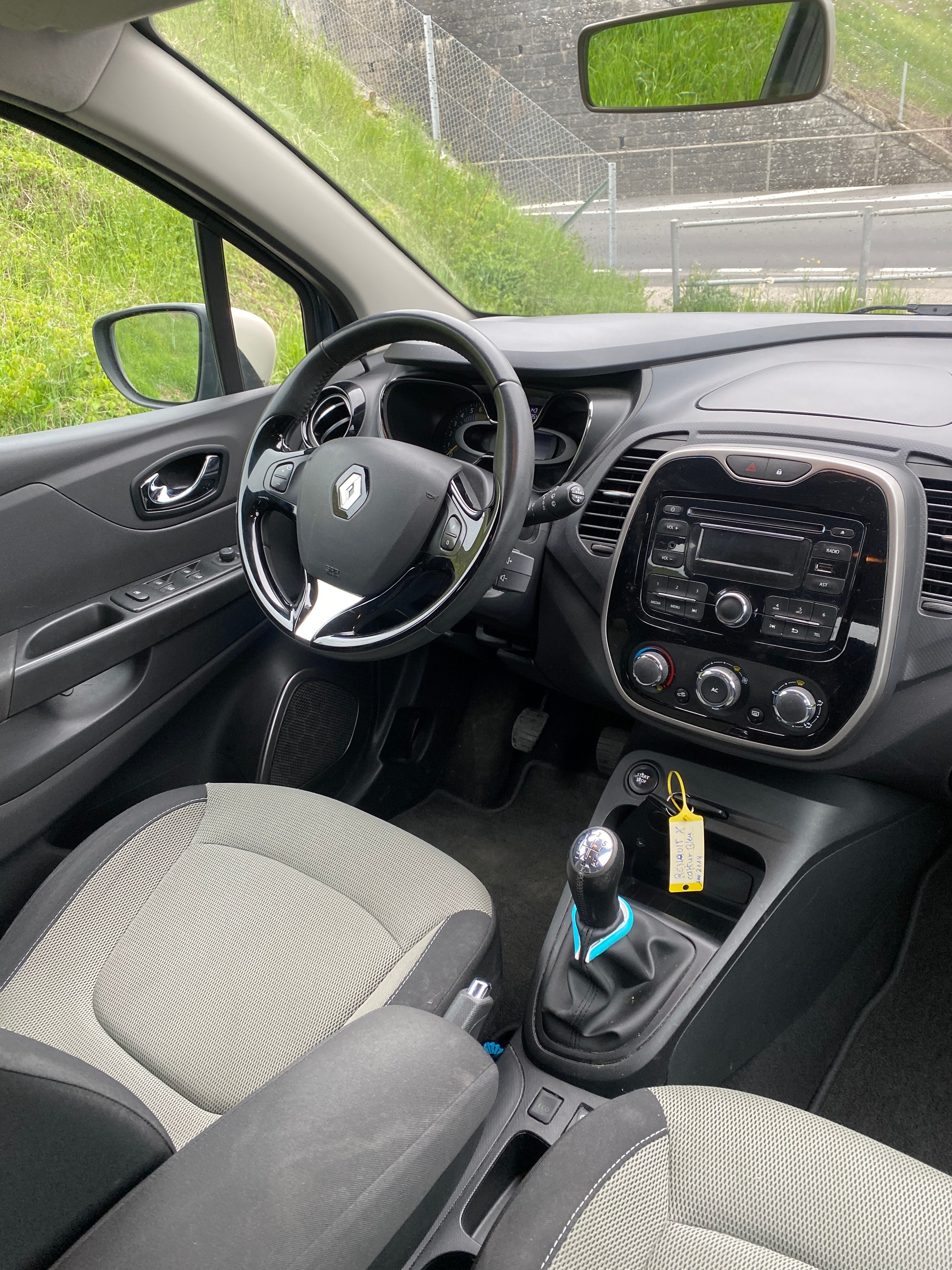 RENAULT Captur 0.9 12V Dynamique-image-8