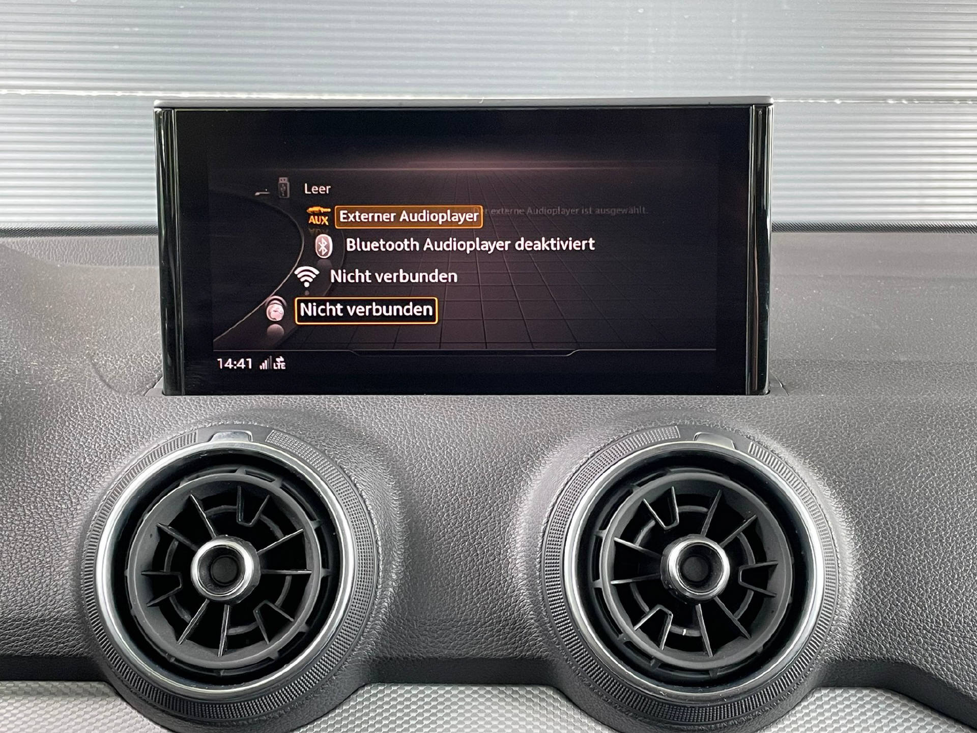 AUDI Q2 1.5 35 TFSI S-Tronic-image-14