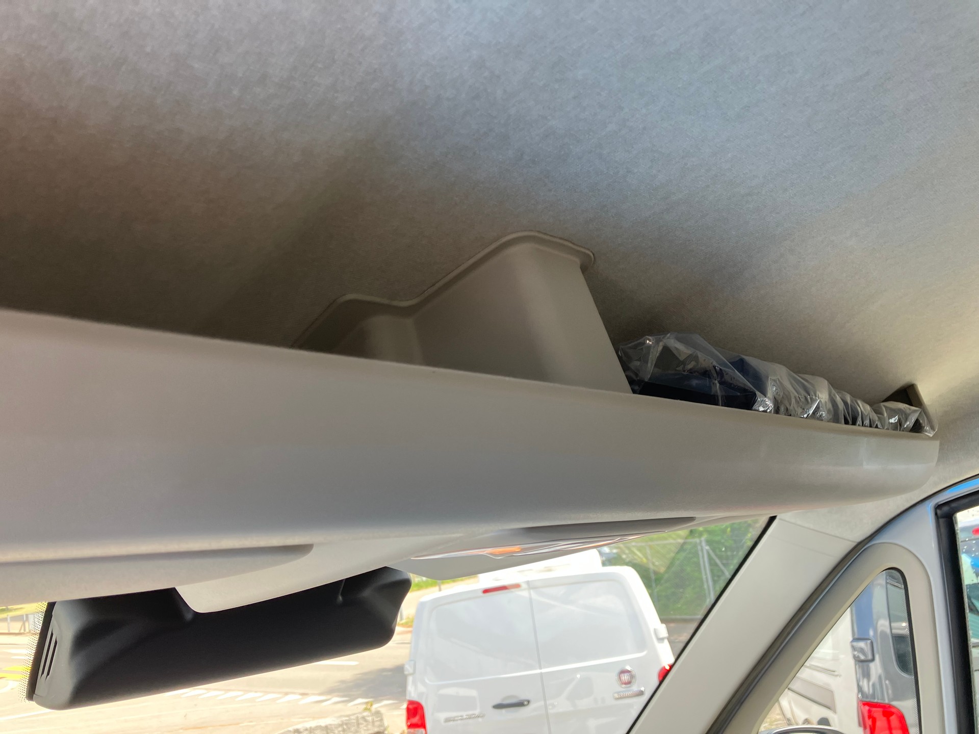 FIAT Ducato 35 L2H1 Swiss Edition-image-13