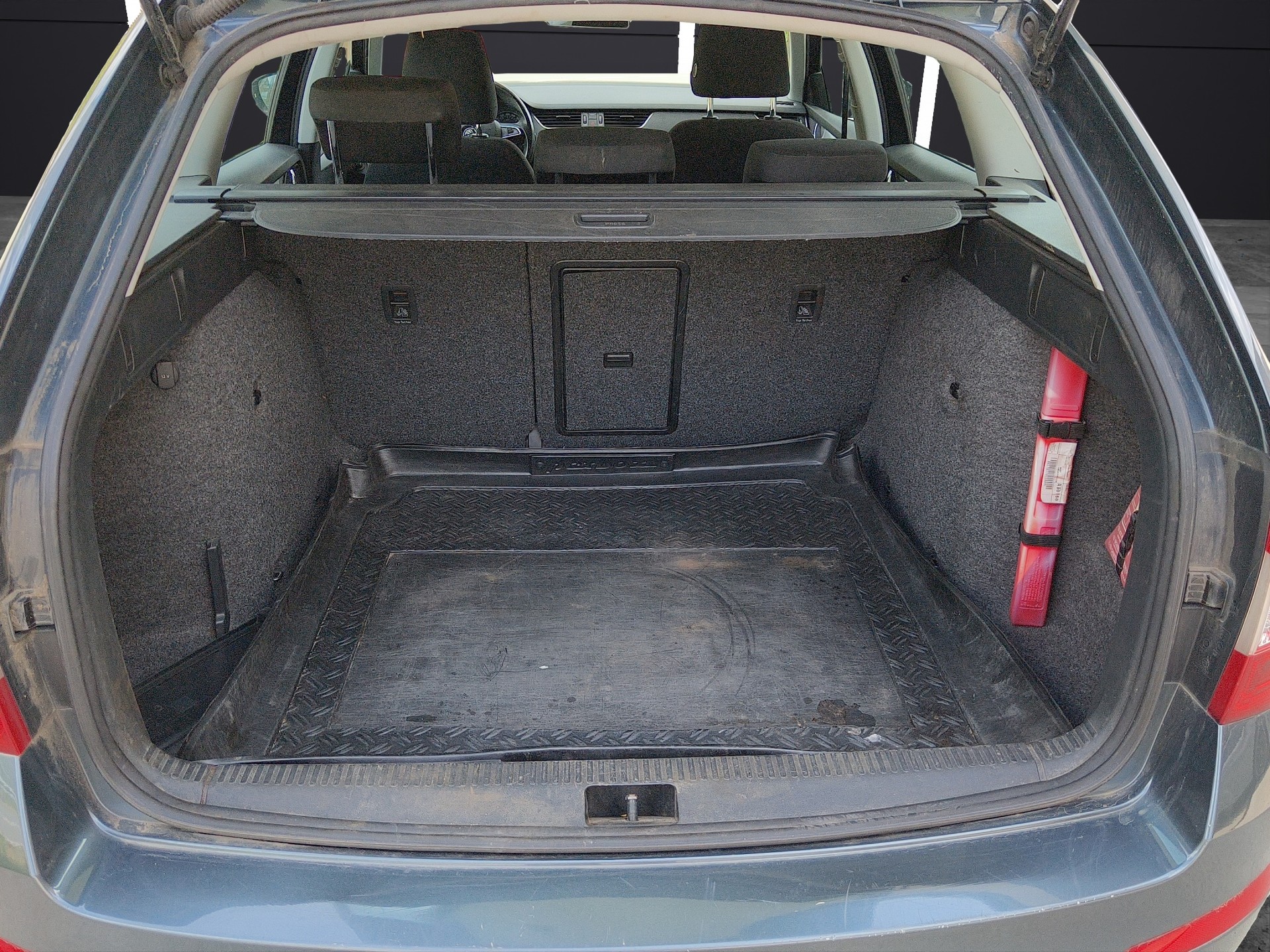 SKODA Octavia Combi 2.0 TDI Ambition 4x4-image-9
