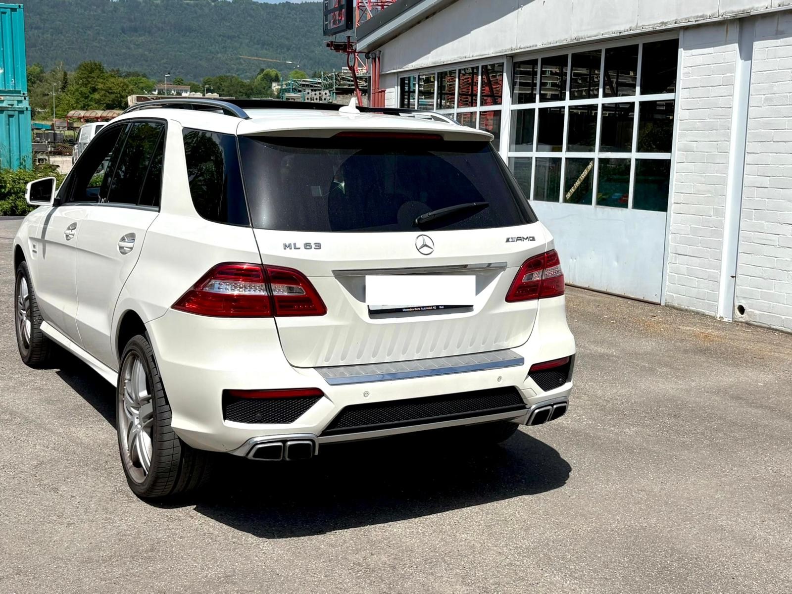 MERCEDES-BENZ ML 63 V8 AMG Executive 4Matic Speedshift-image-1