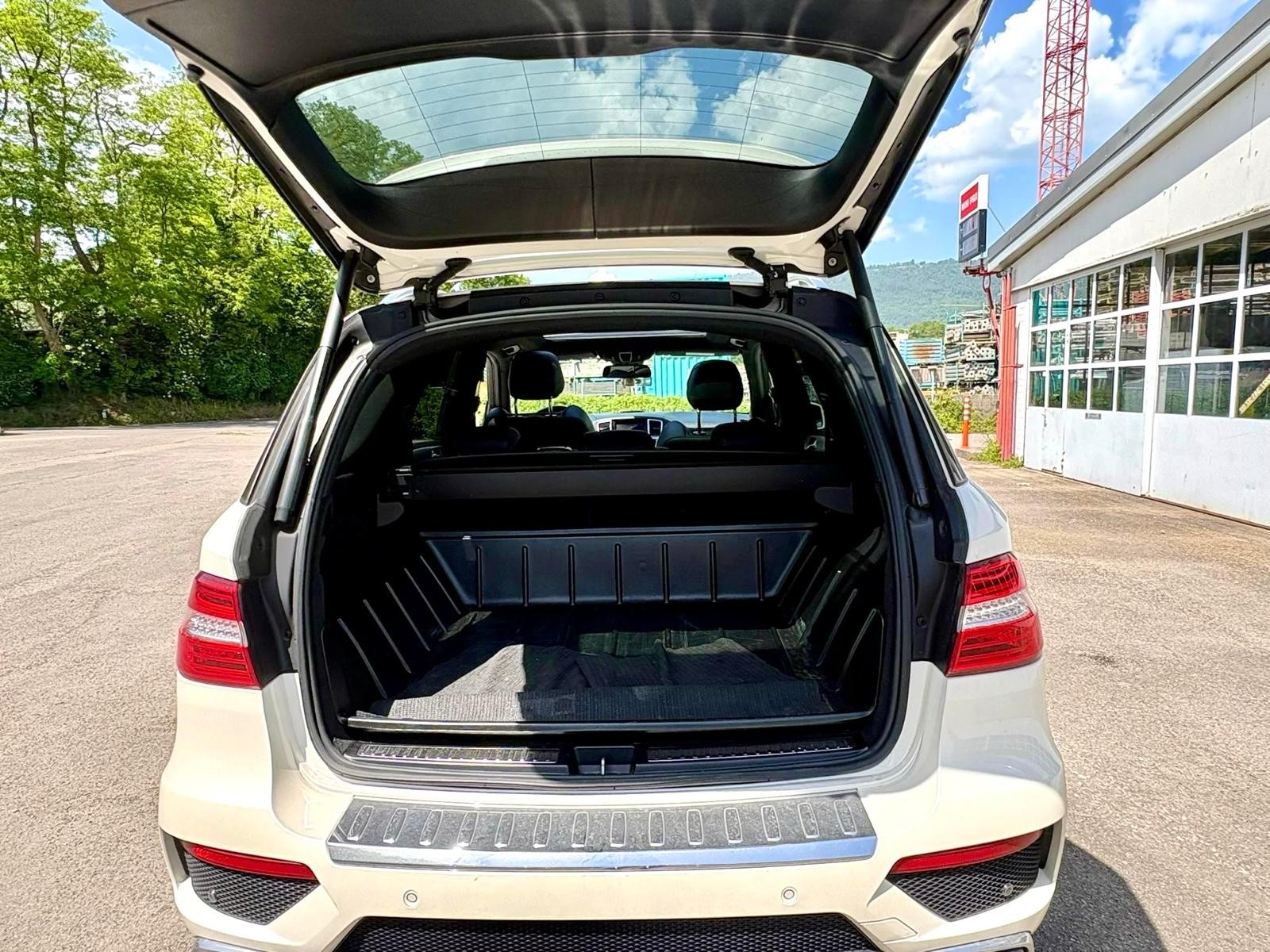 MERCEDES-BENZ ML 63 V8 AMG Executive 4Matic Speedshift-image-3