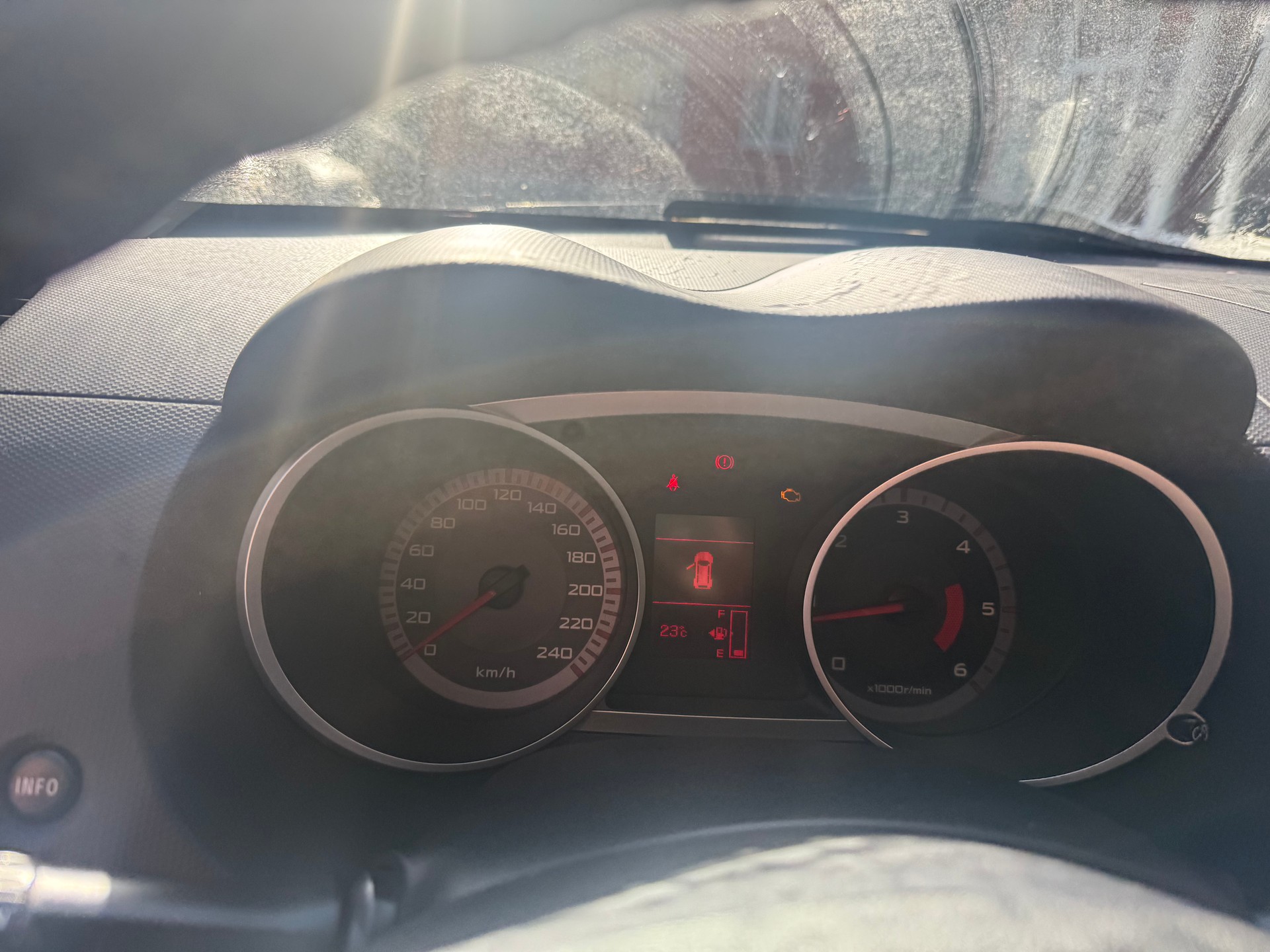 PEUGEOT 4007 2.2 HDi Dynamic-image-7