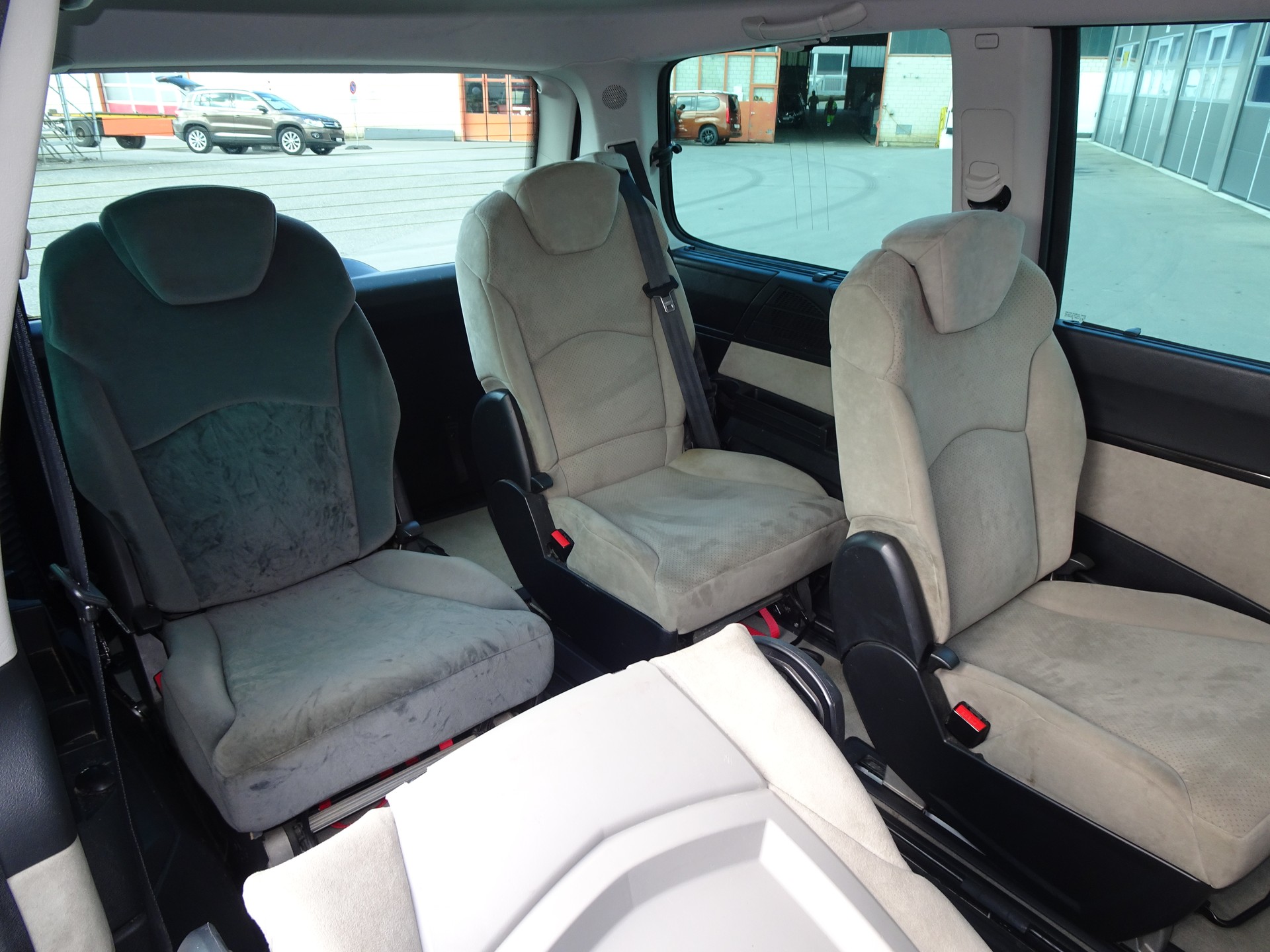 CITROEN C8 2.0 16V HDi Exclusive-image-7
