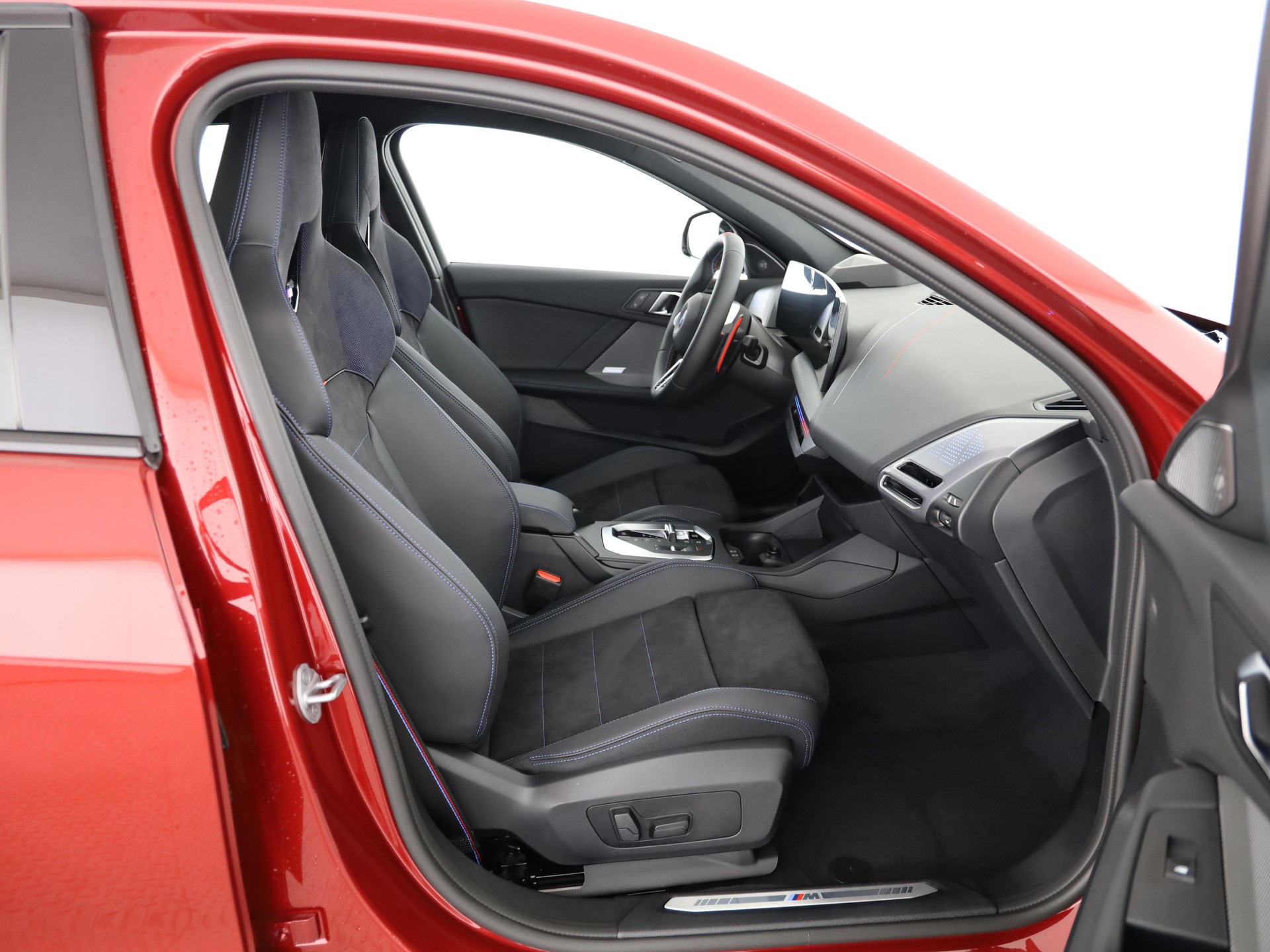 BMW M135i xDrive-image-16