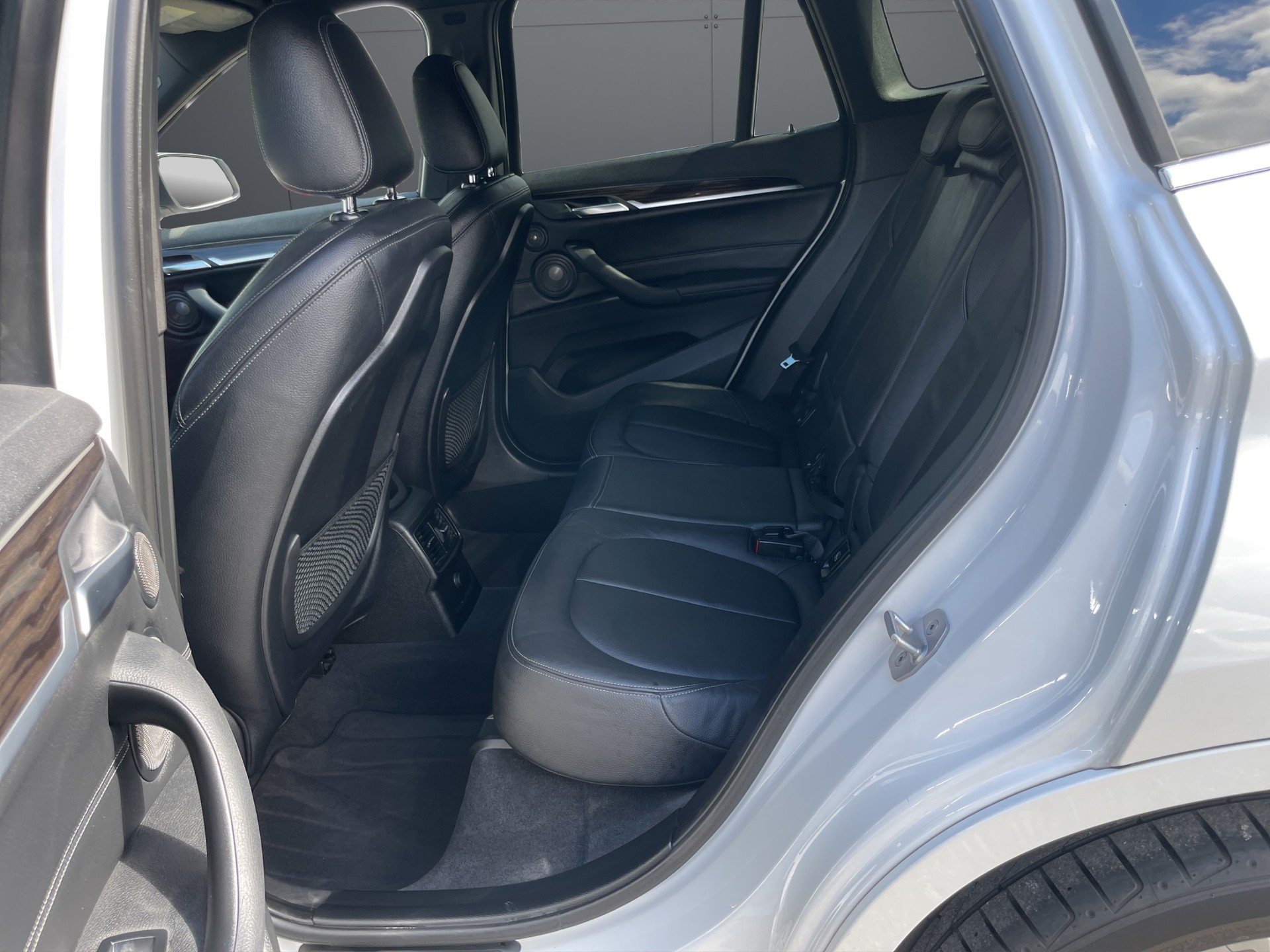 BMW X1 xDrive 25d M Sport Steptronic-image-8