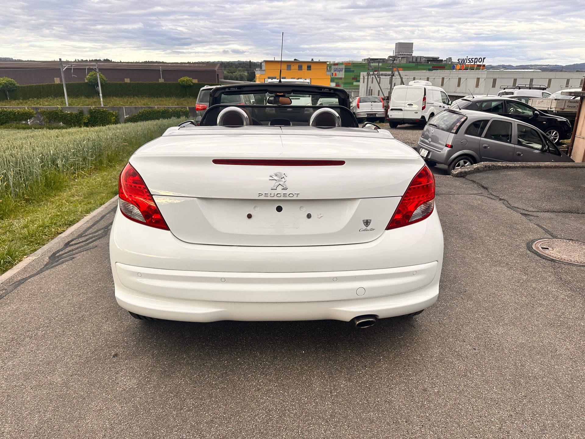 PEUGEOT 207 CC 1.6 16V Swiss Collector-image-19