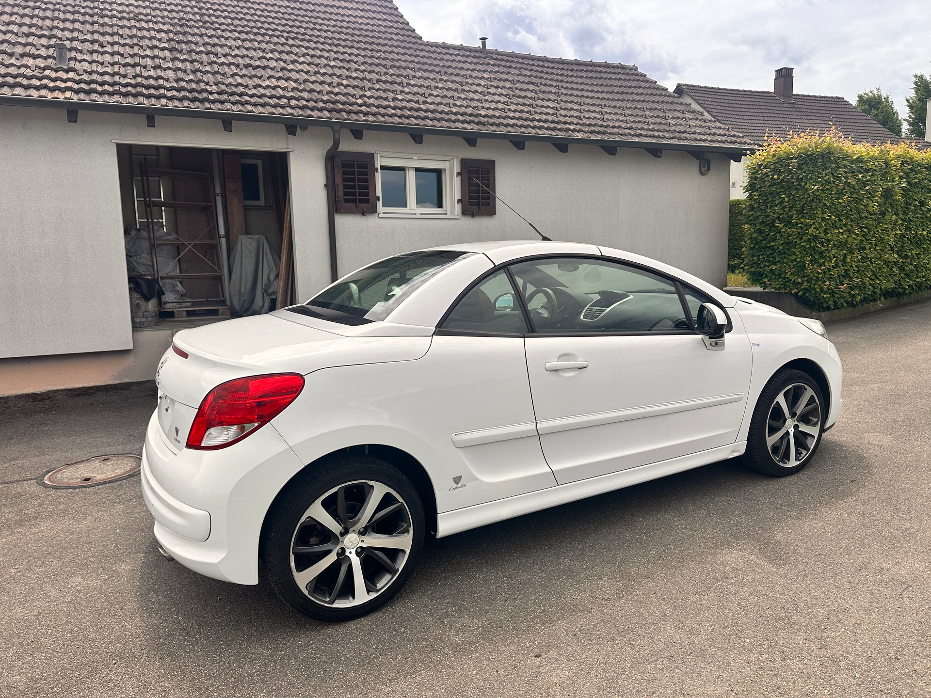 PEUGEOT 207 CC 1.6 16V Swiss Collector-image-20