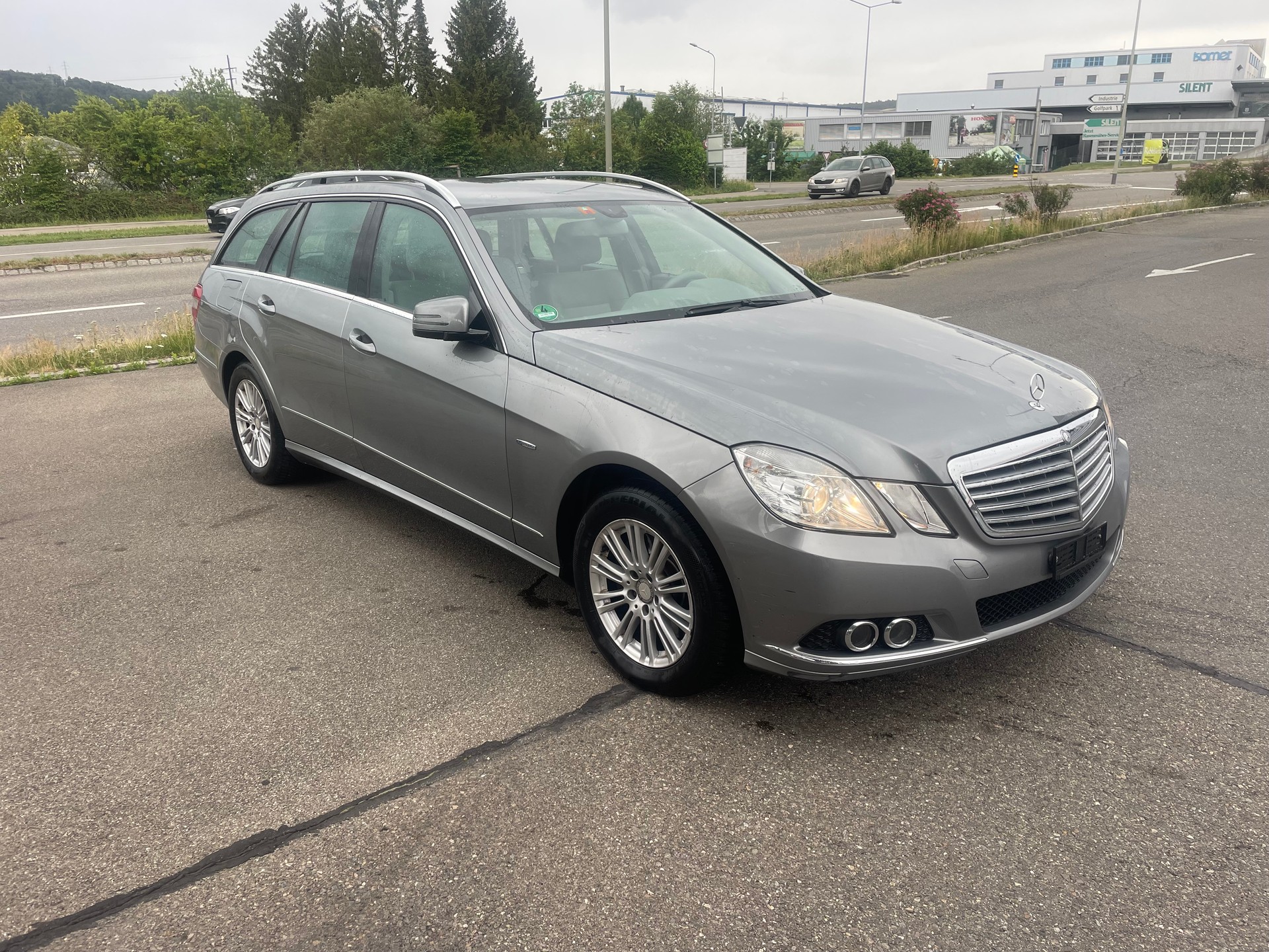 MERCEDES-BENZ E 350 CGI BlueEfficiency Elégance 7G-Tronic-image-2