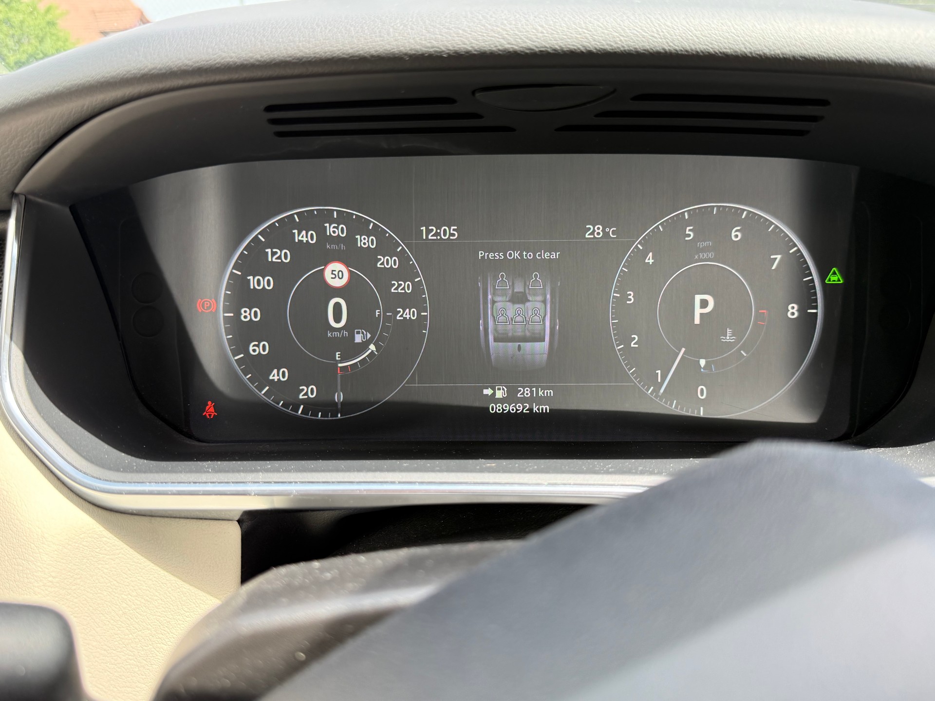 LAND ROVER 3.0 V6 SC HSE Dynamic-image-5