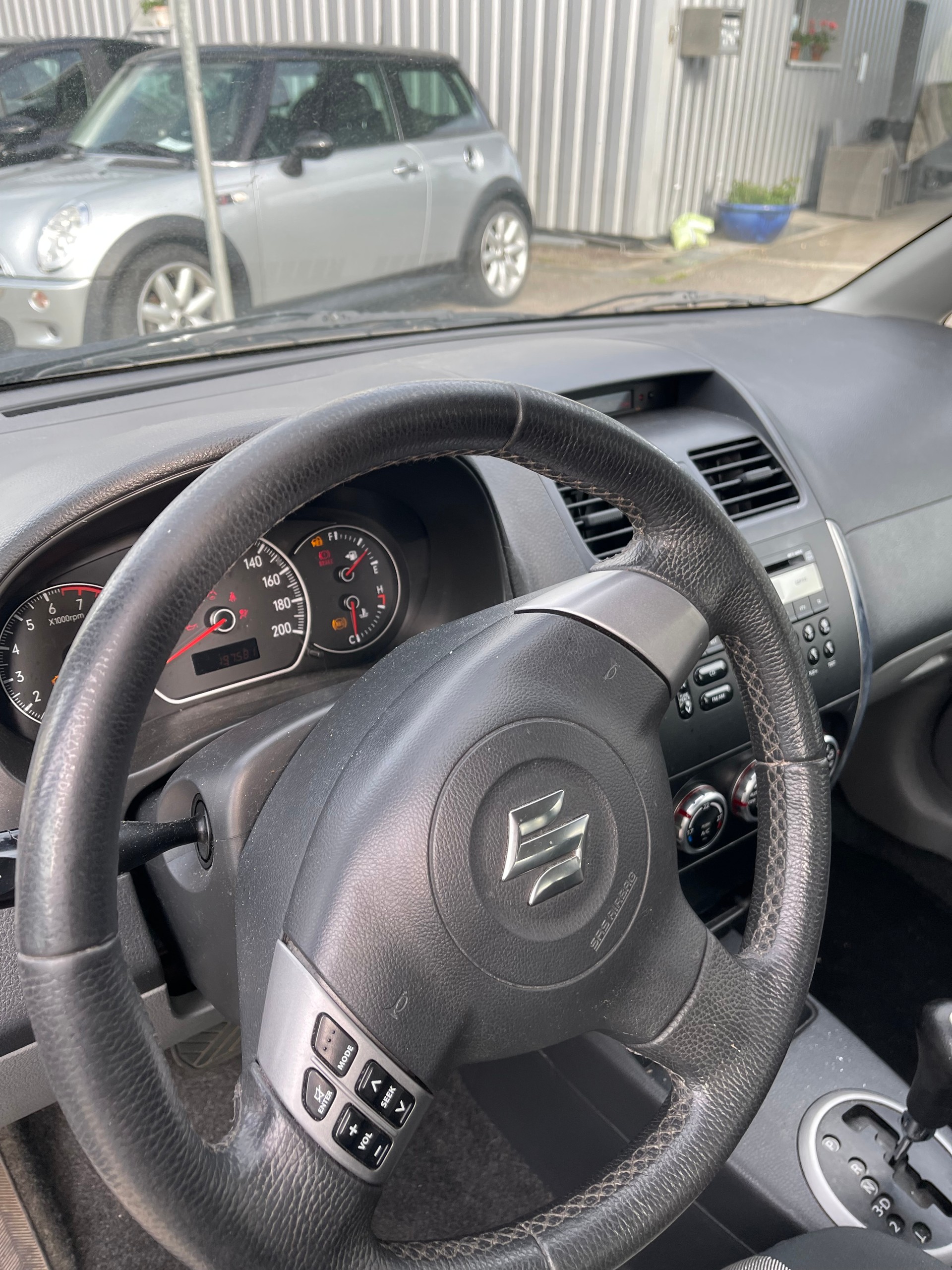 SUZUKI SX4 1.6 16V GL Top 2WD Automatic-image-8