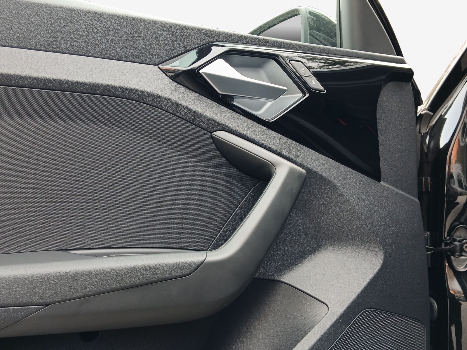 AUDI A1 Sportback 30 TFSI Attraction S-tronic-image-10
