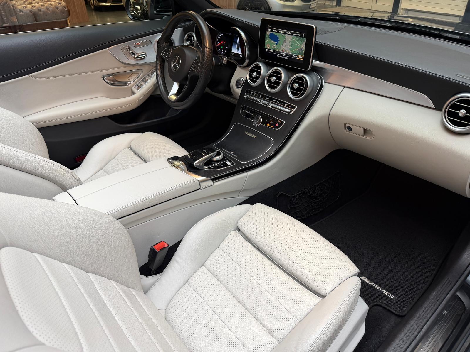 MERCEDES-BENZ C 400 AMG Line 4matic Cabriolet-image-20