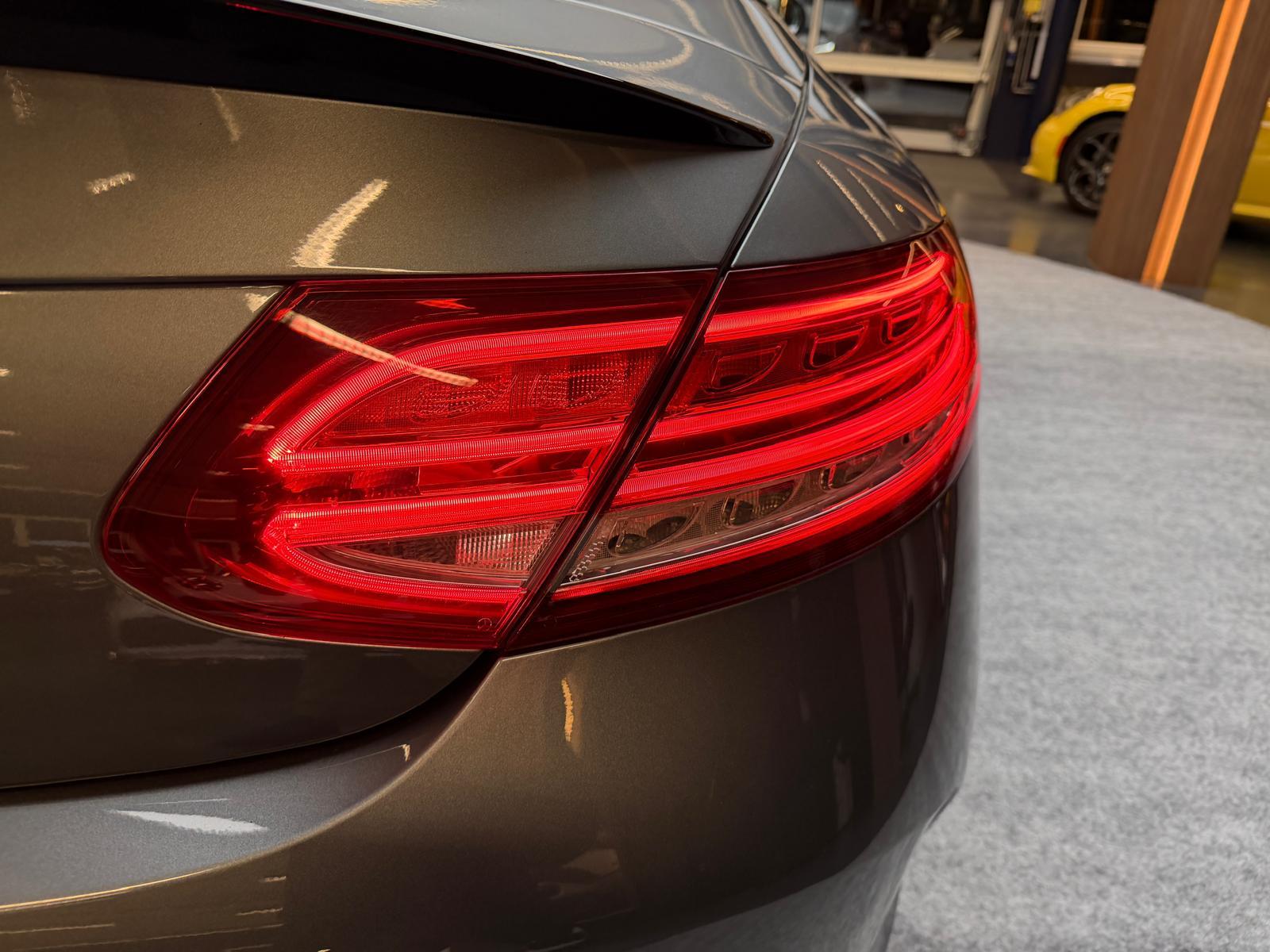 MERCEDES-BENZ C 400 AMG Line 4matic Cabriolet-image-15