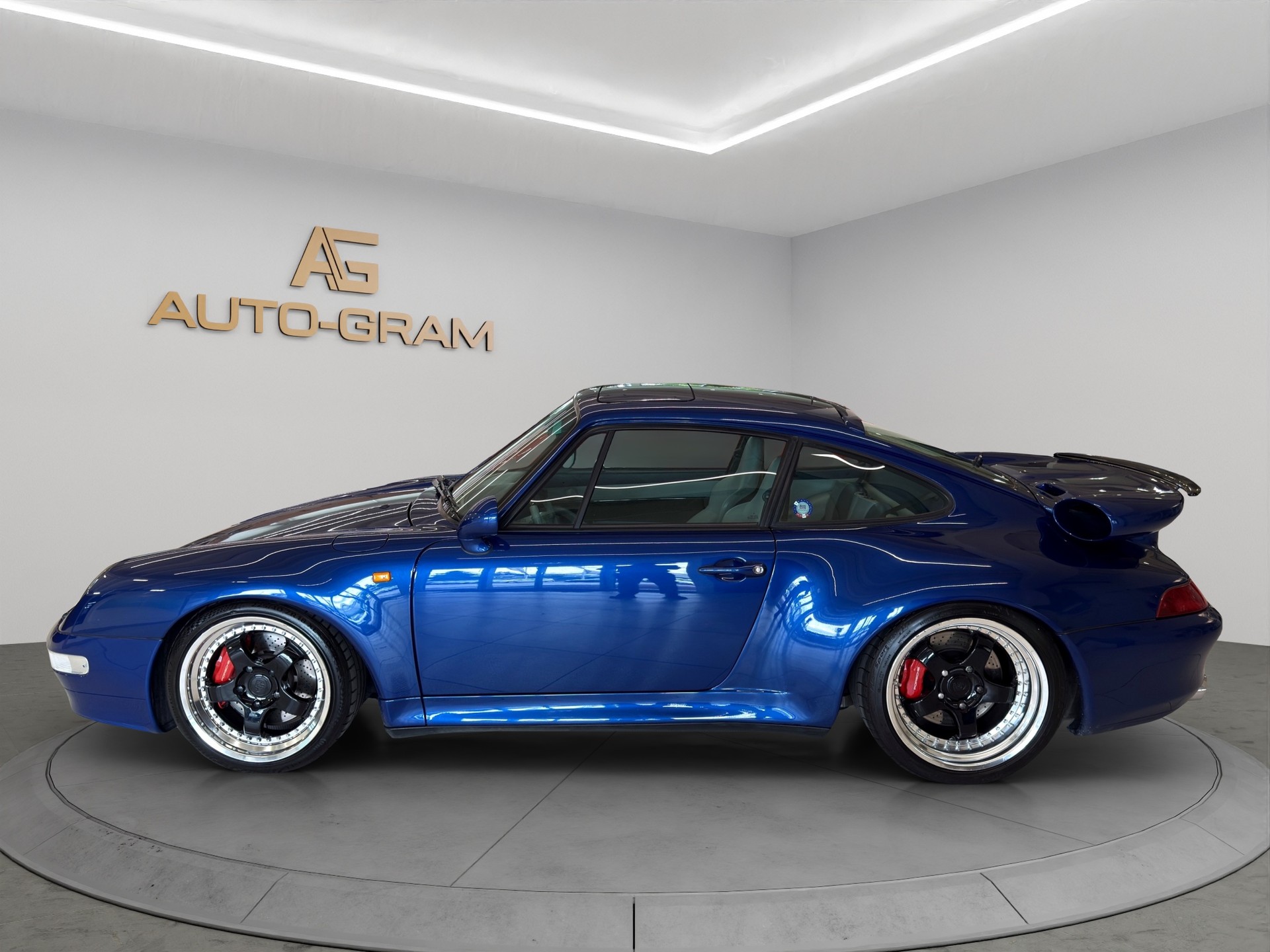 PORSCHE 911 Turbo-image-1