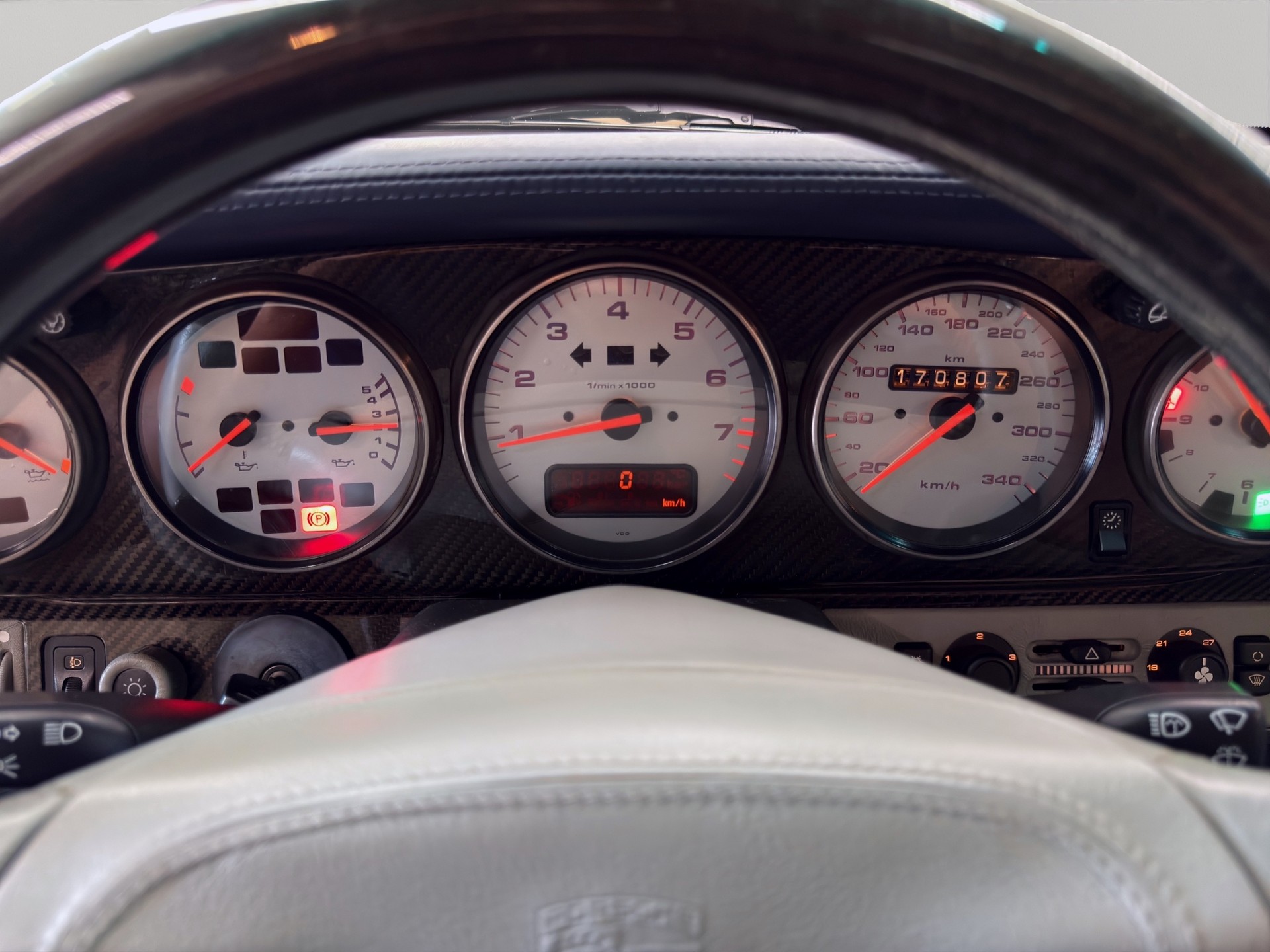 PORSCHE 911 Turbo-image-16