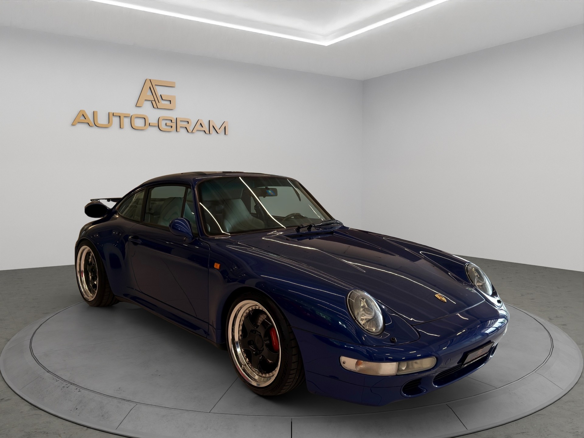 PORSCHE 911 Turbo-image-6