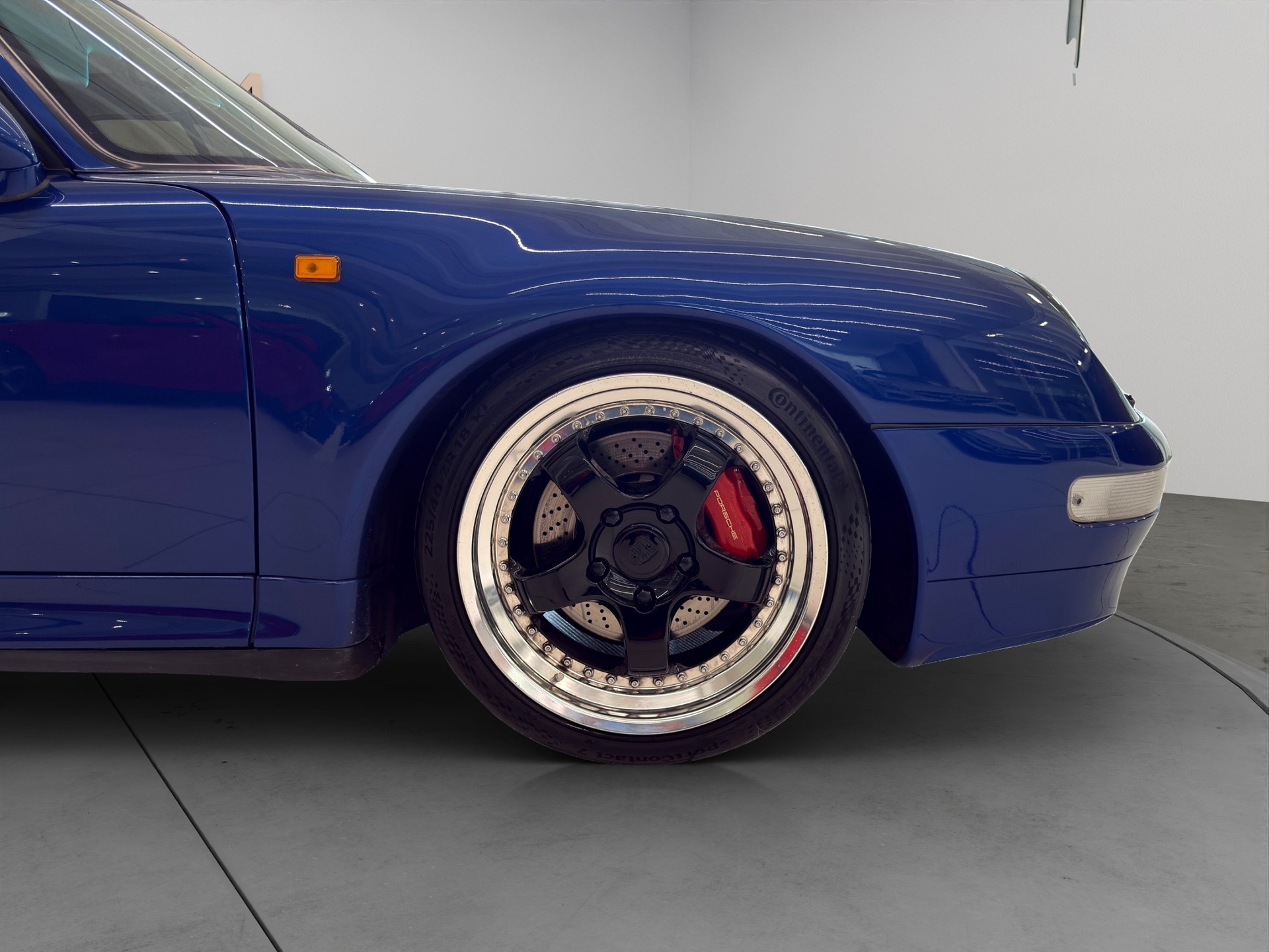PORSCHE 911 Turbo-image-8