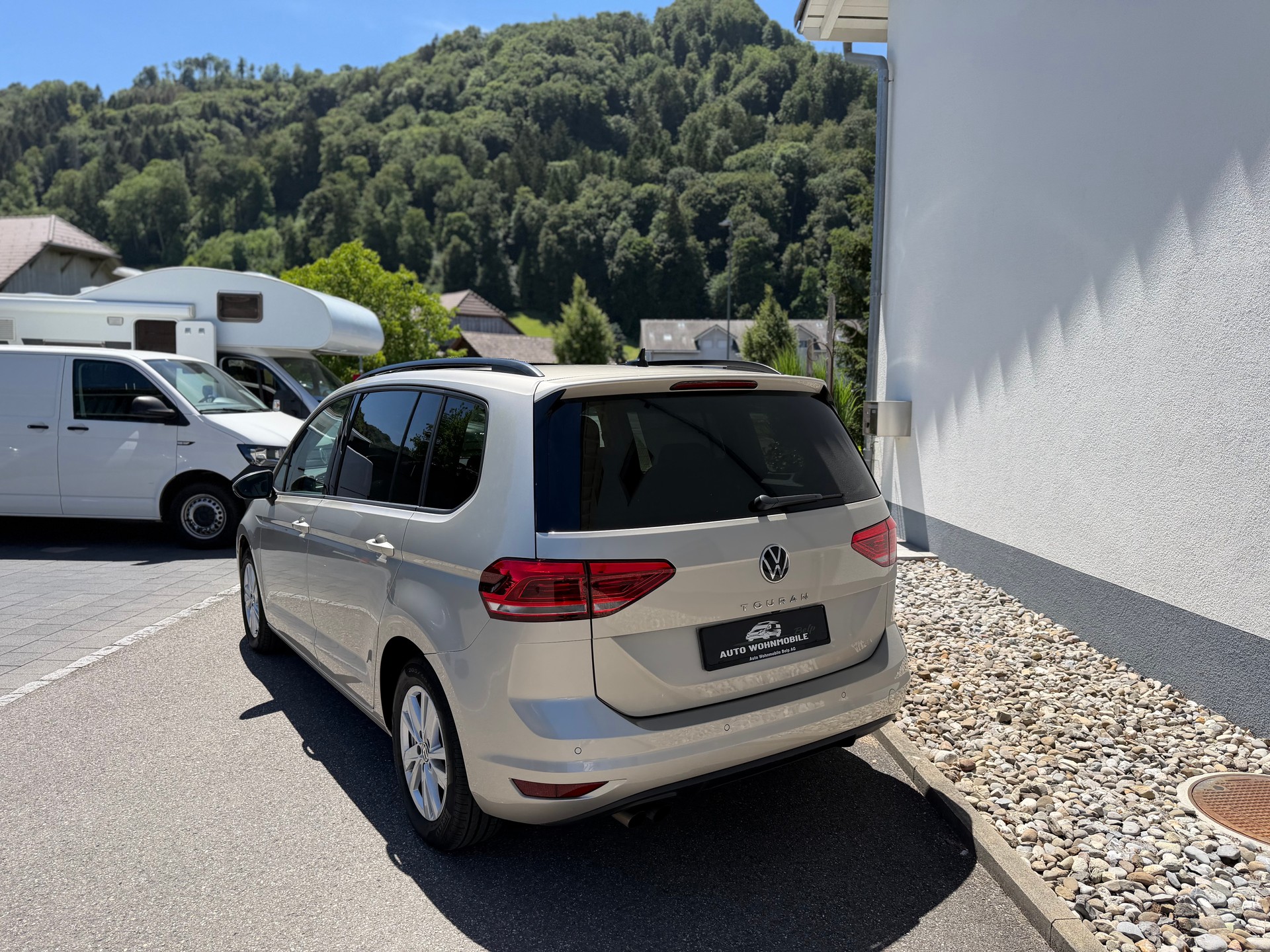 VW Touran 2.0 TDI BlueMotion Technology Comfortline DSG-image-14