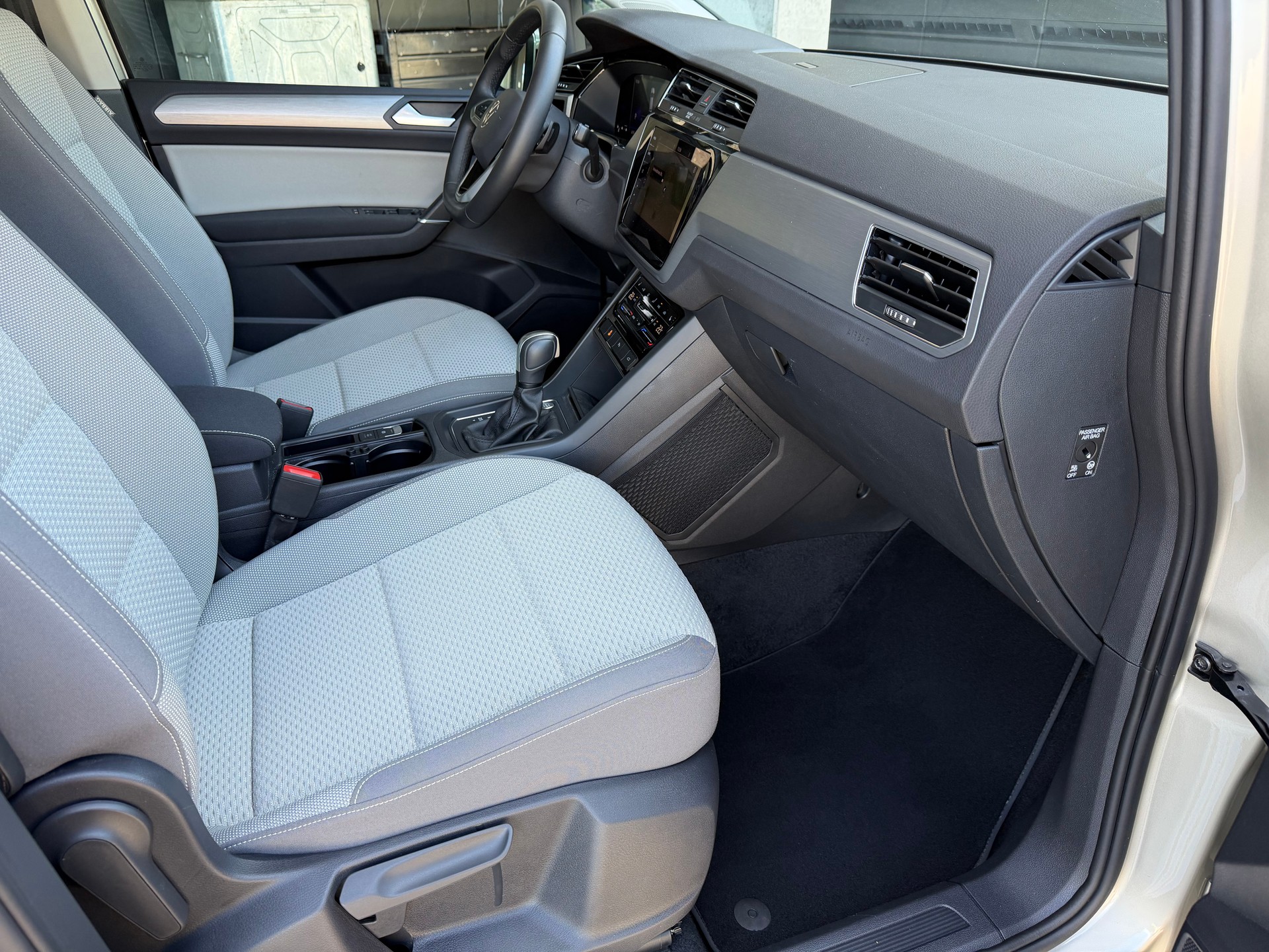 VW Touran 2.0 TDI BlueMotion Technology Comfortline DSG-image-15
