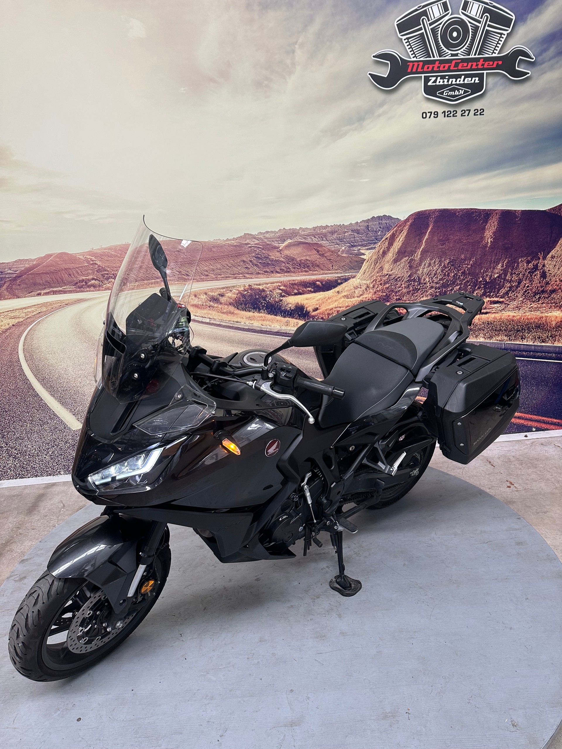 HONDA NT 1100-showroom-element-3