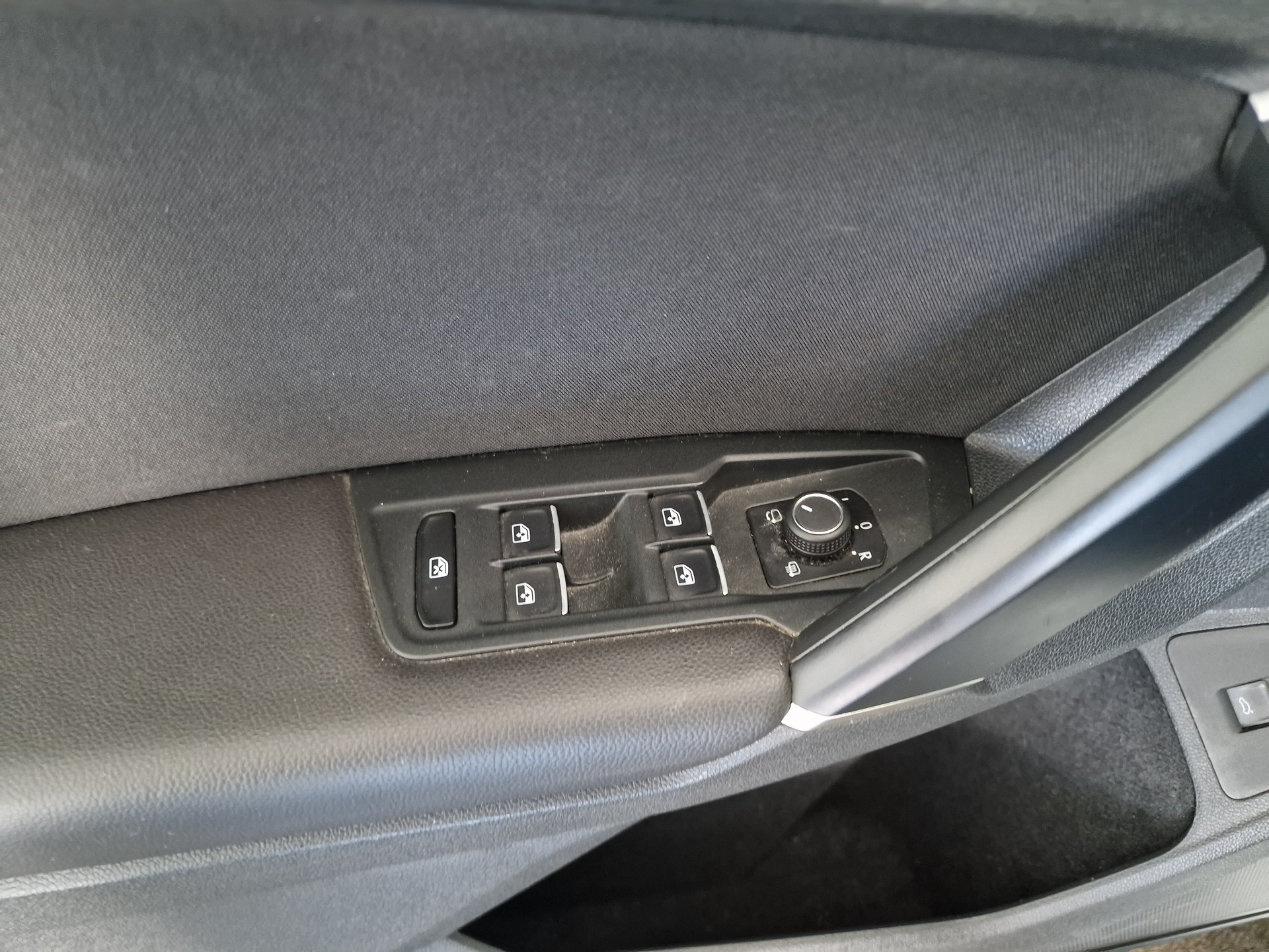 VW Tiguan 2.0TSI Highline 4Motion DSG 24Mt Gara 8x Alu-image-21