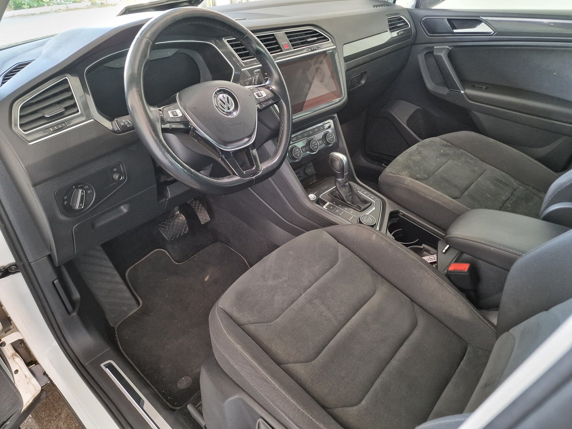 VW Tiguan 2.0TSI Highline 4Motion DSG 24Mt Gara 8x Alu-image-9