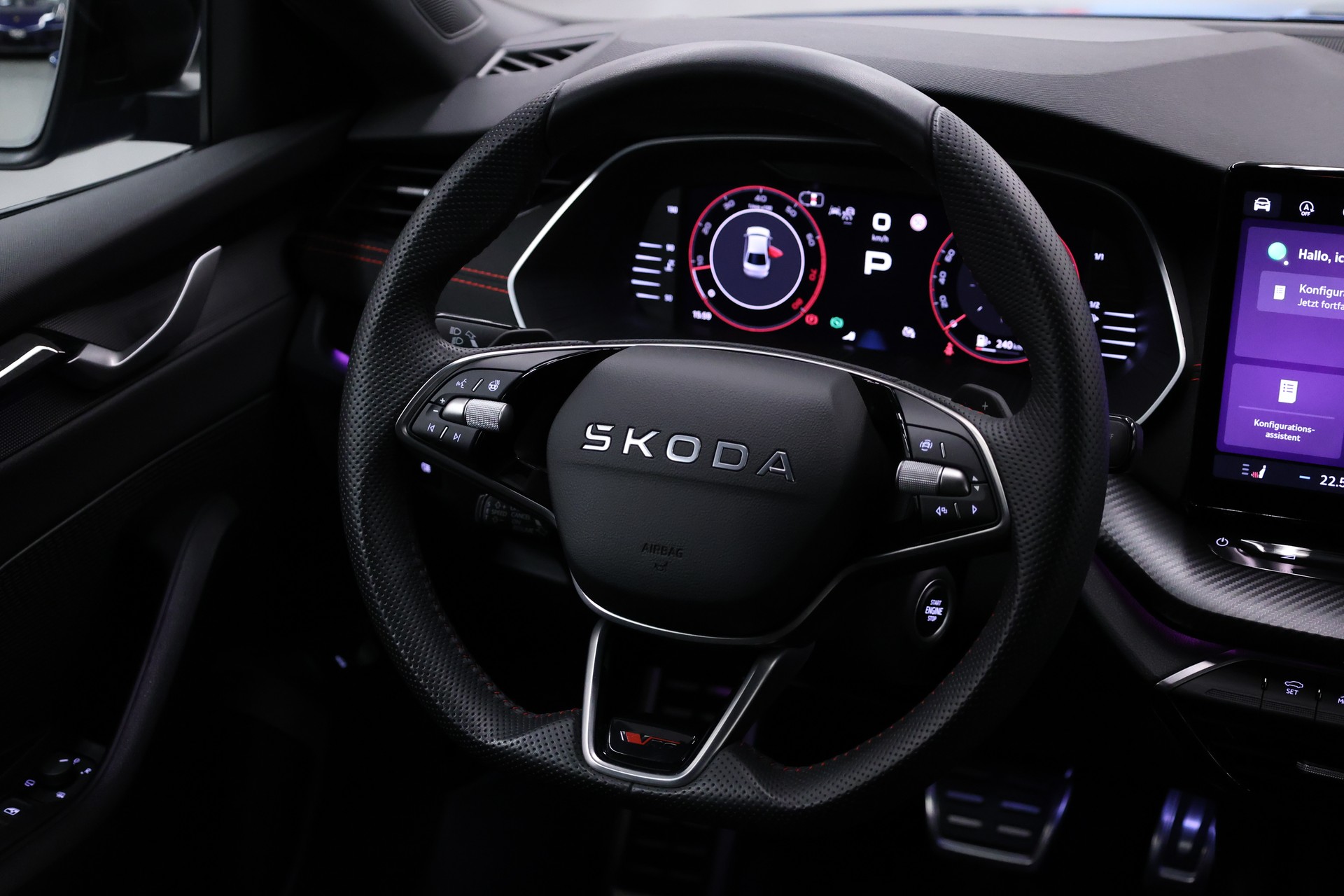 SKODA Octavia Limousine 2.0 TSI RS DSG-image-15