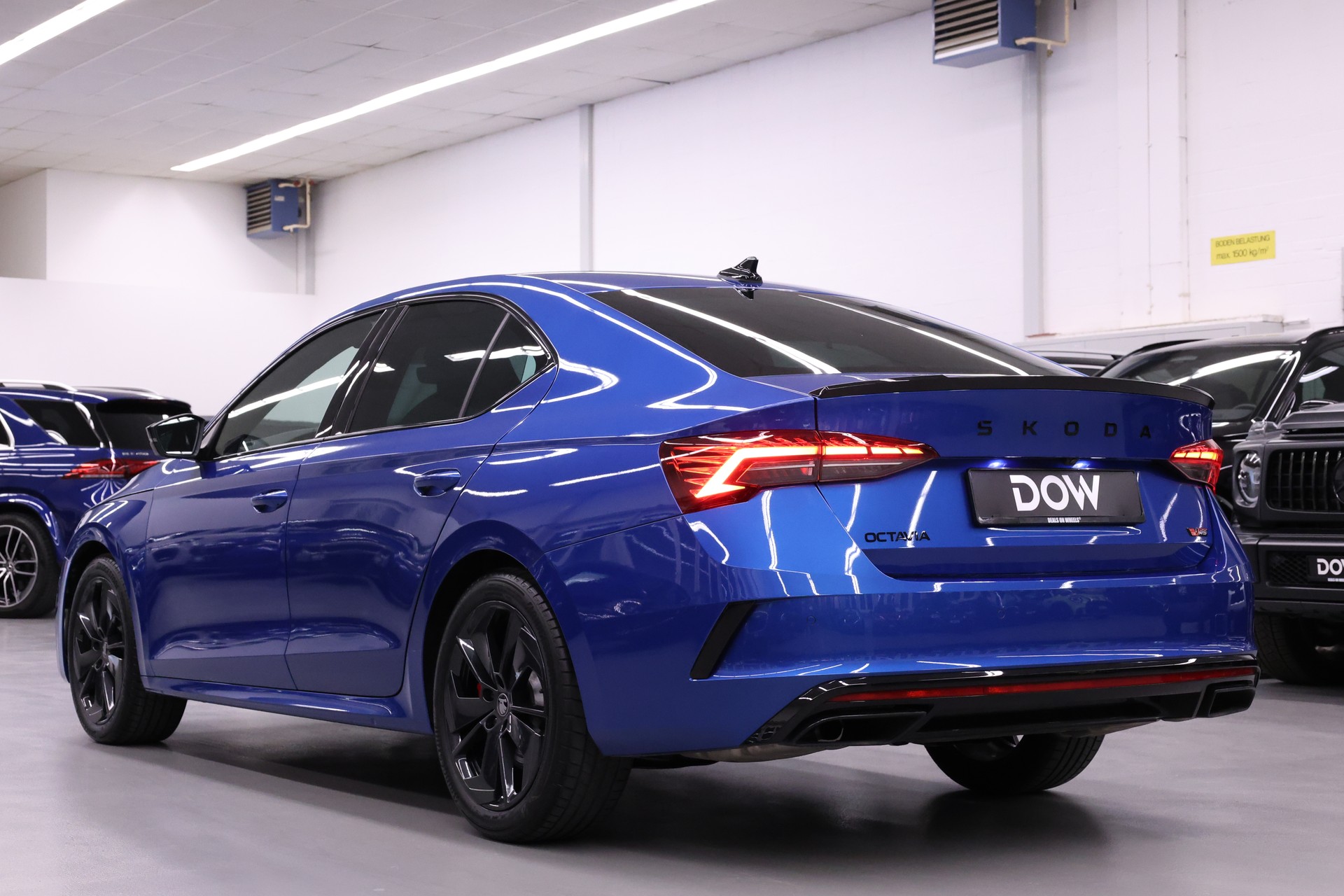 SKODA Octavia Limousine 2.0 TSI RS DSG-image-5