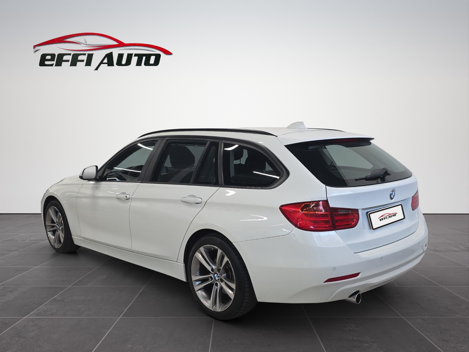 BMW 320i Touring Sport Line Steptronic-image-2