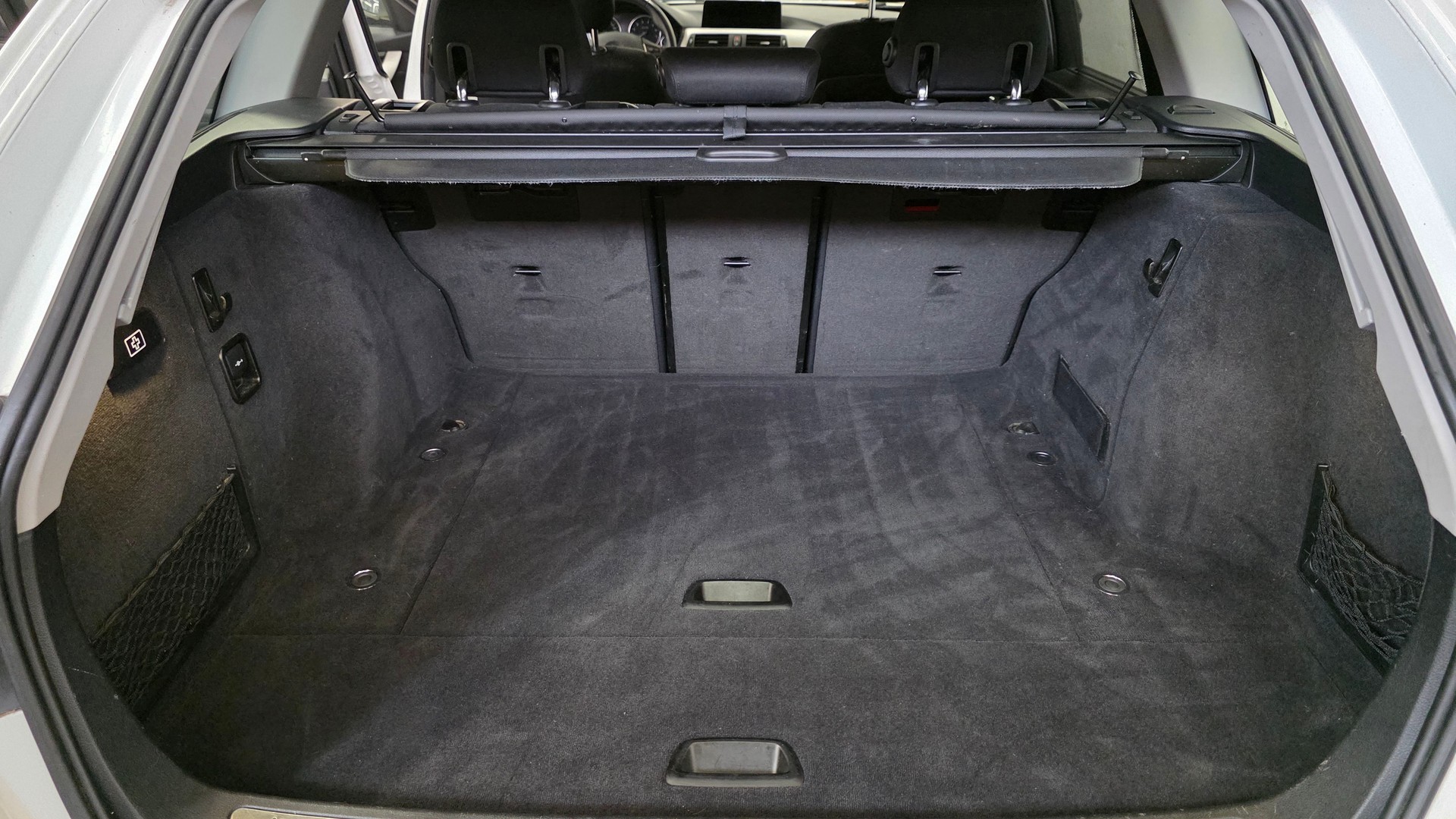 BMW 320i Touring Sport Line Steptronic-image-14