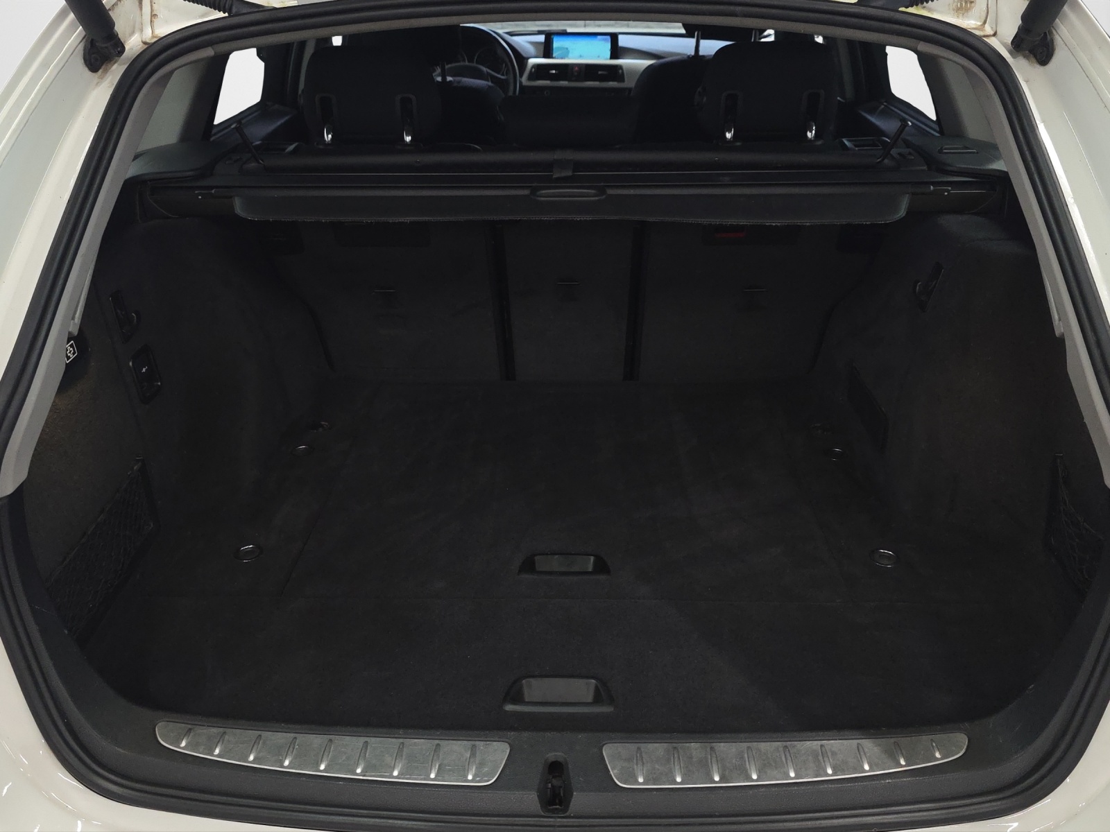 BMW 320i Touring Sport Line Steptronic-image-14