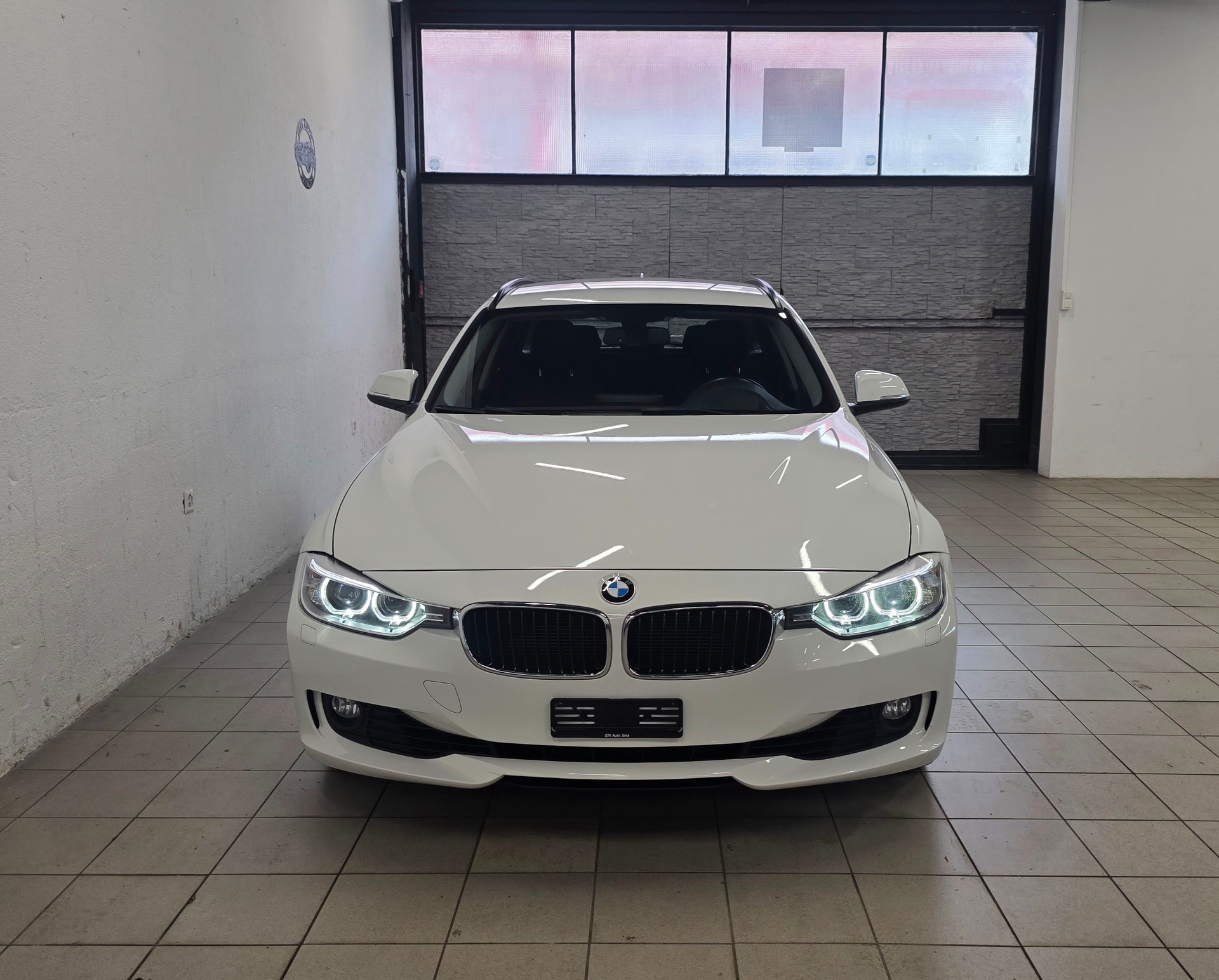 BMW 320i Touring Sport Line Steptronic-image-6