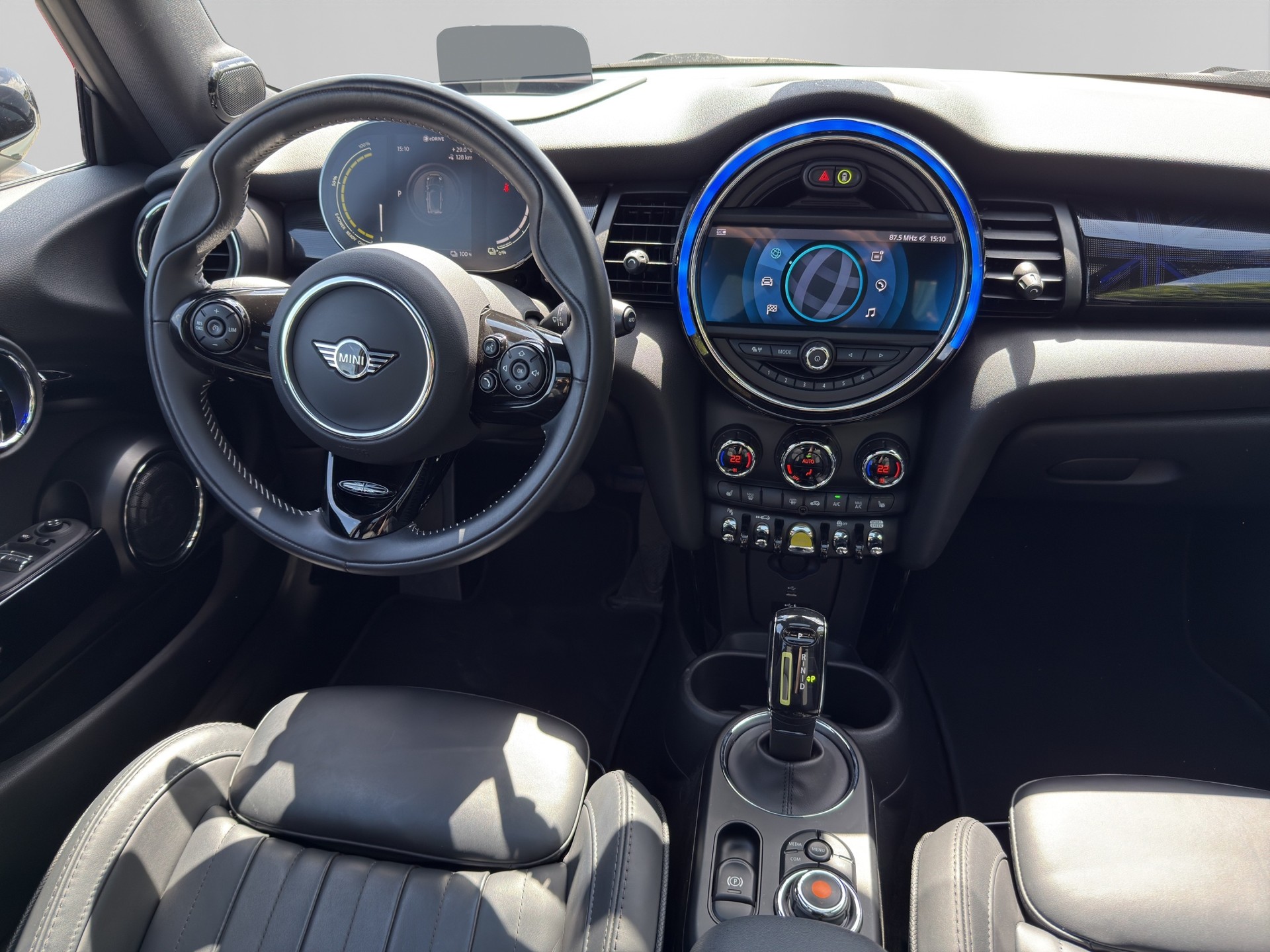 MINI F56 Cooper SE-image-13