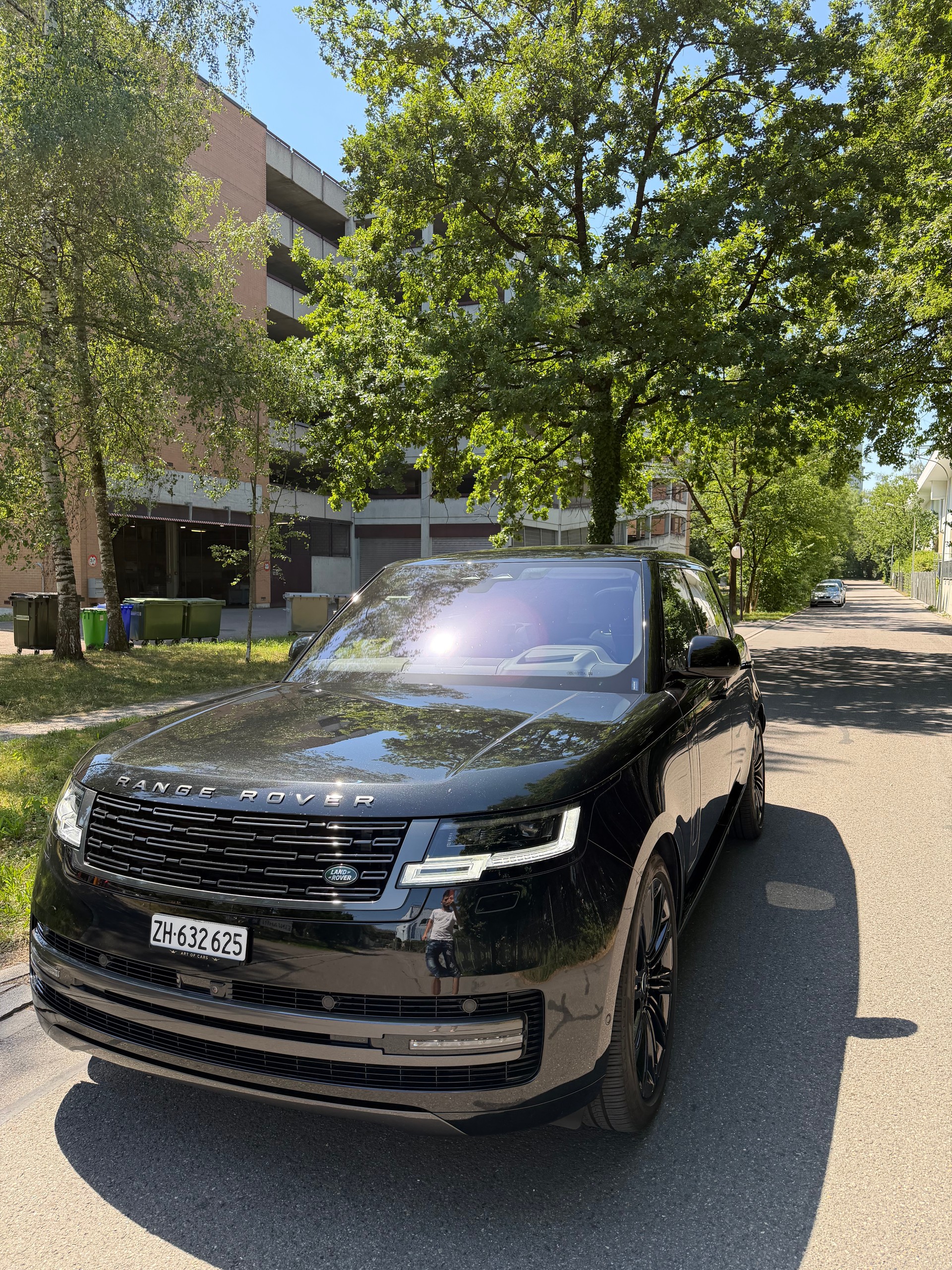 LAND ROVER 3.0 TD6 350 First Edition LWB-image-0