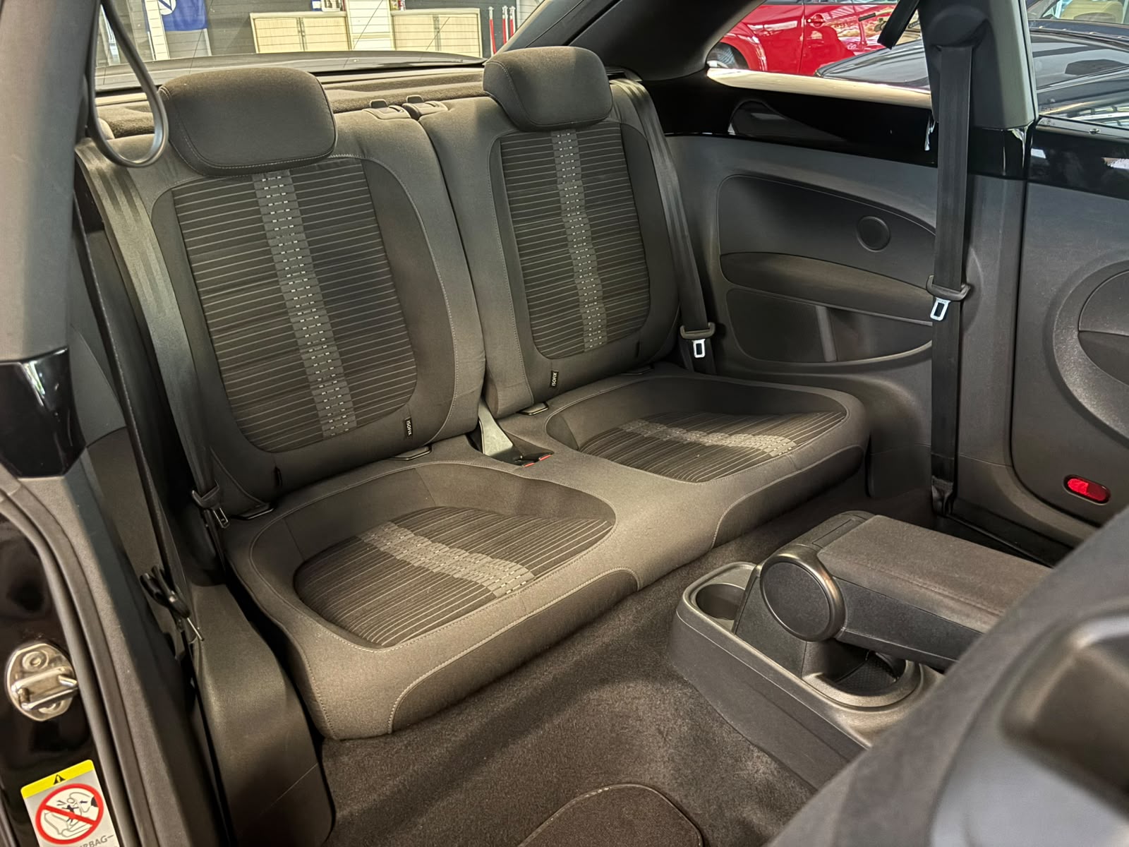 VW Beetle 2.0 TSI Sport DSG-image-10
