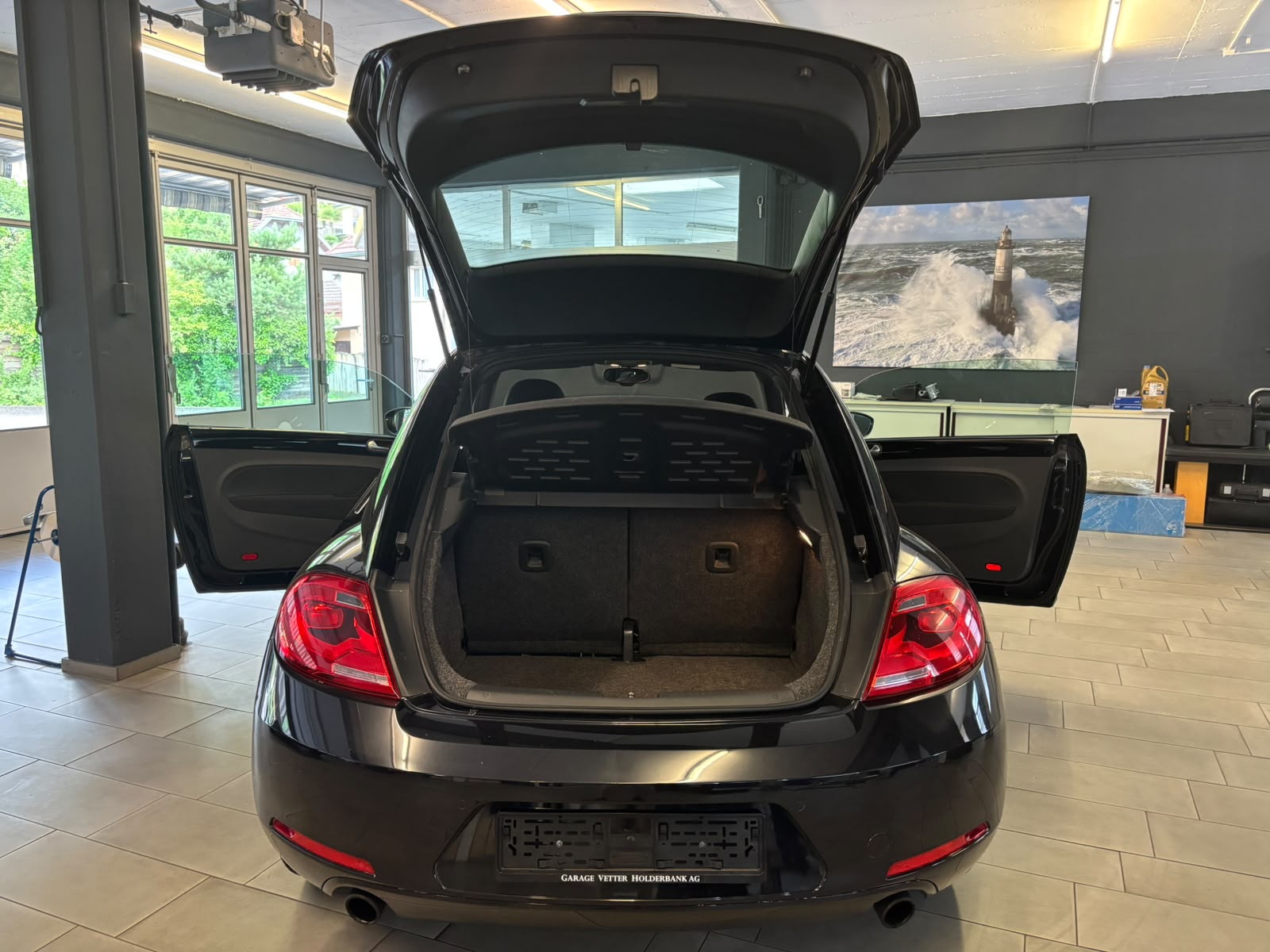 VW Beetle 2.0 TSI Sport DSG-image-5