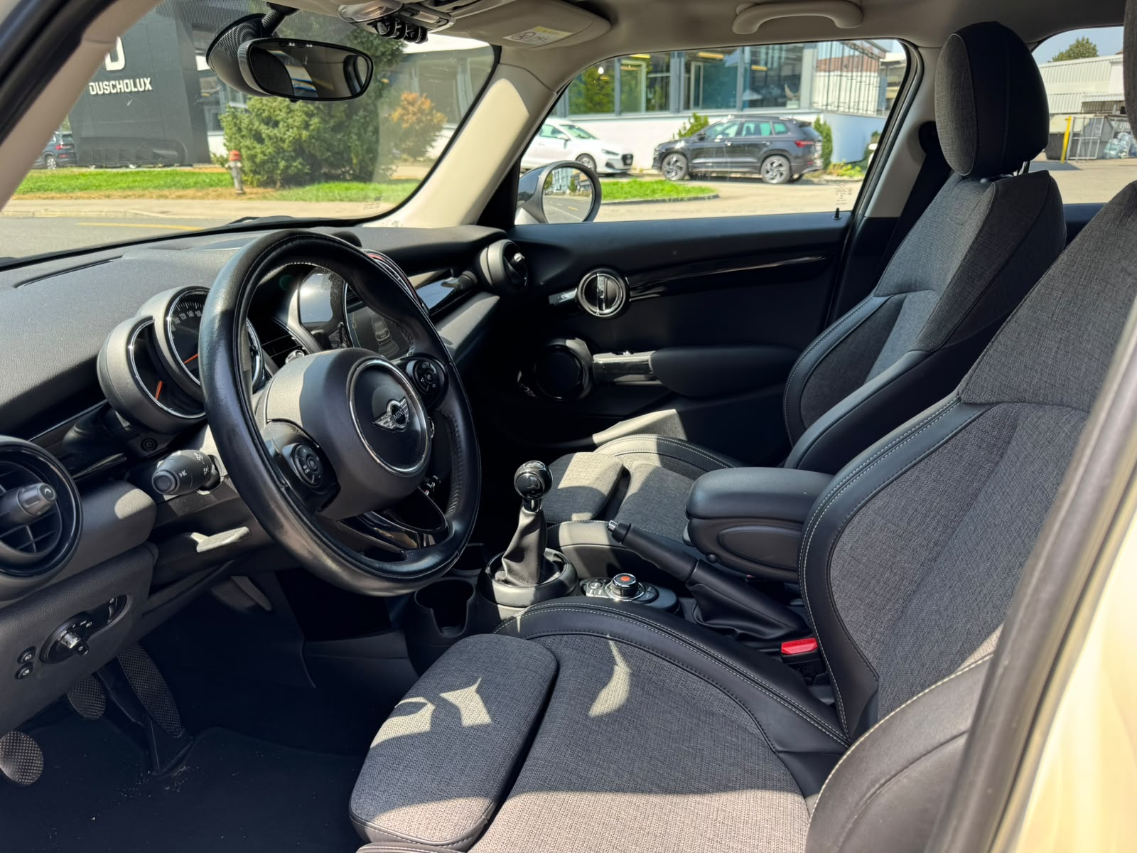 MINI 1.5i Cooper-image-4