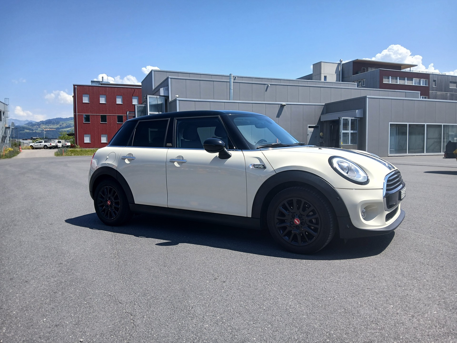 MINI 1.5i Cooper-image-5