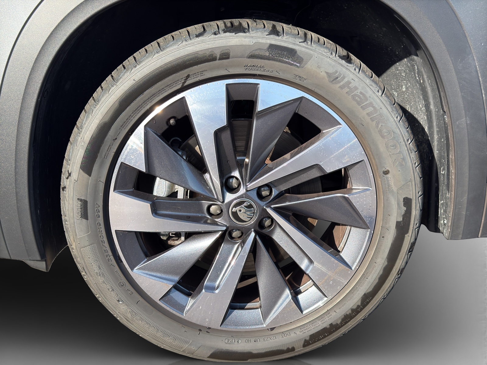 SKODA Kodiaq 2.0 TDI Selection 4x4-image-13