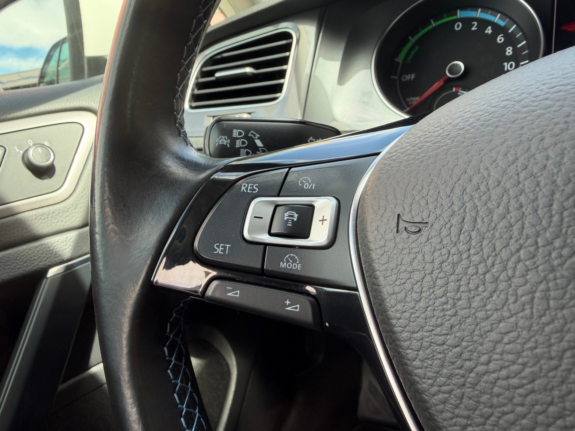 VW e-Golf-image-14