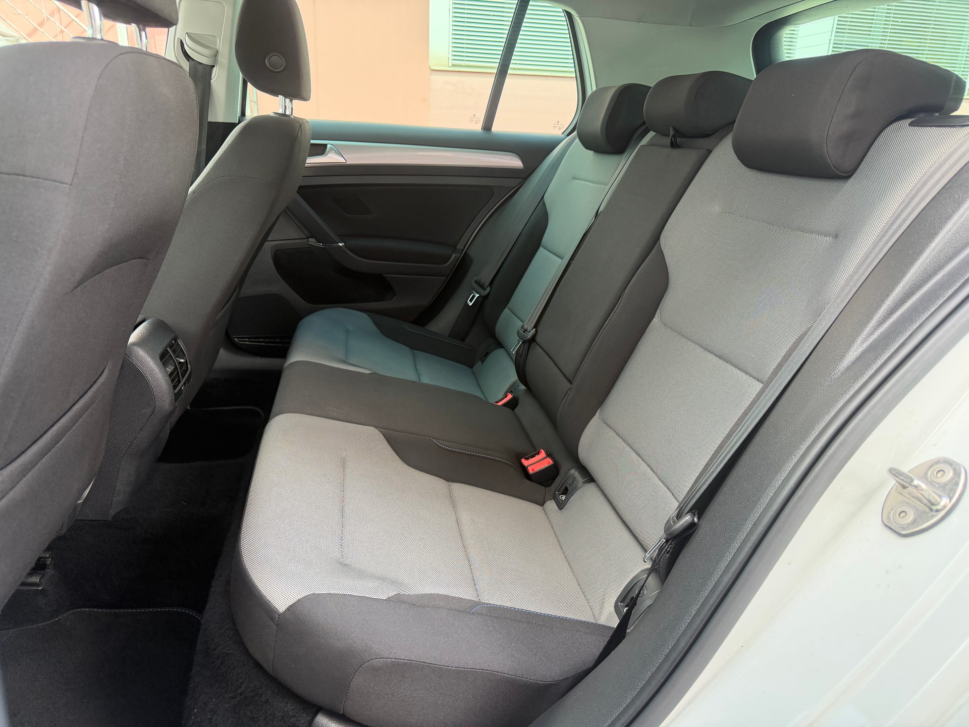 VW e-Golf-image-8